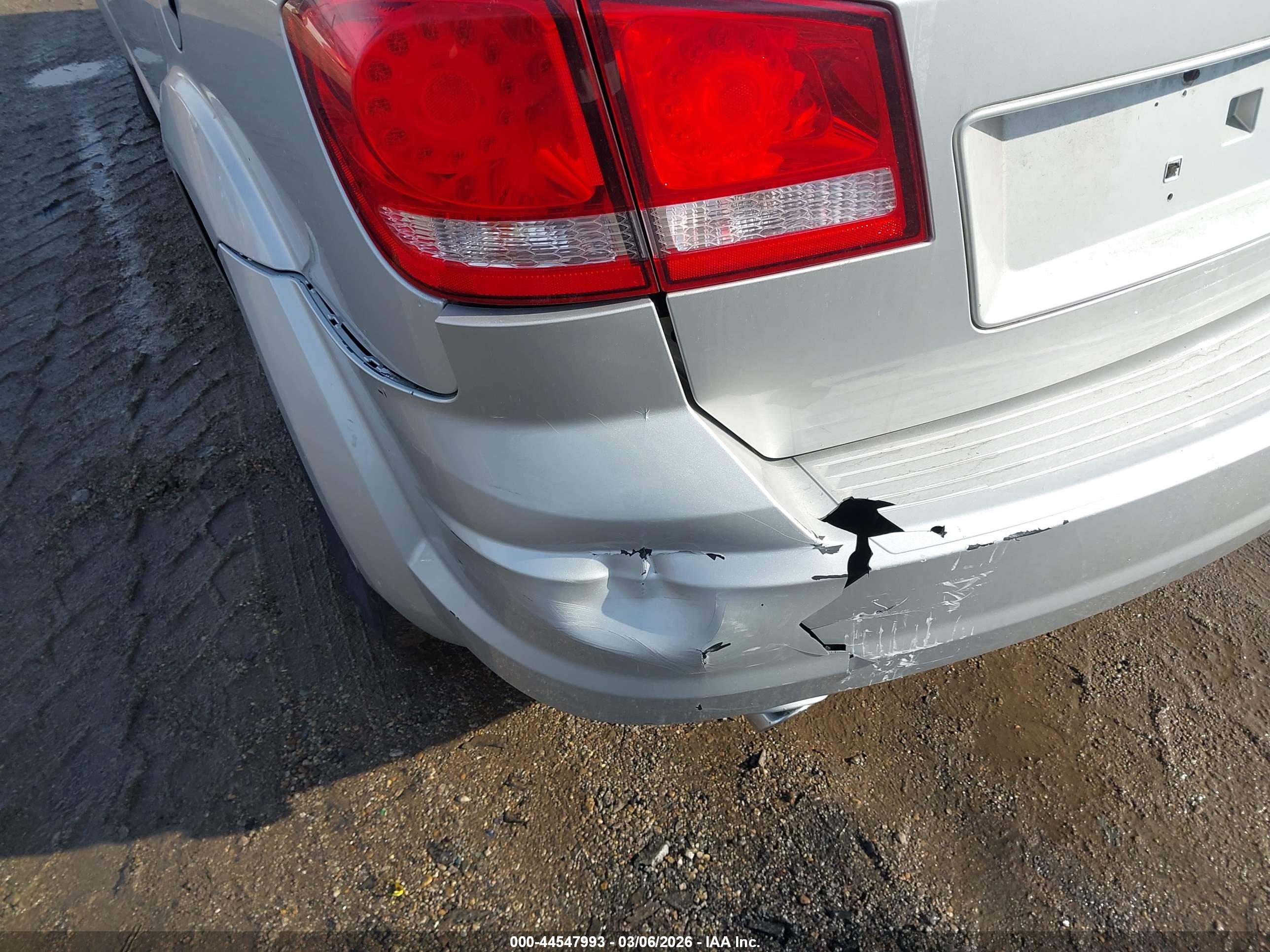 DODGE JOURNEY image 6