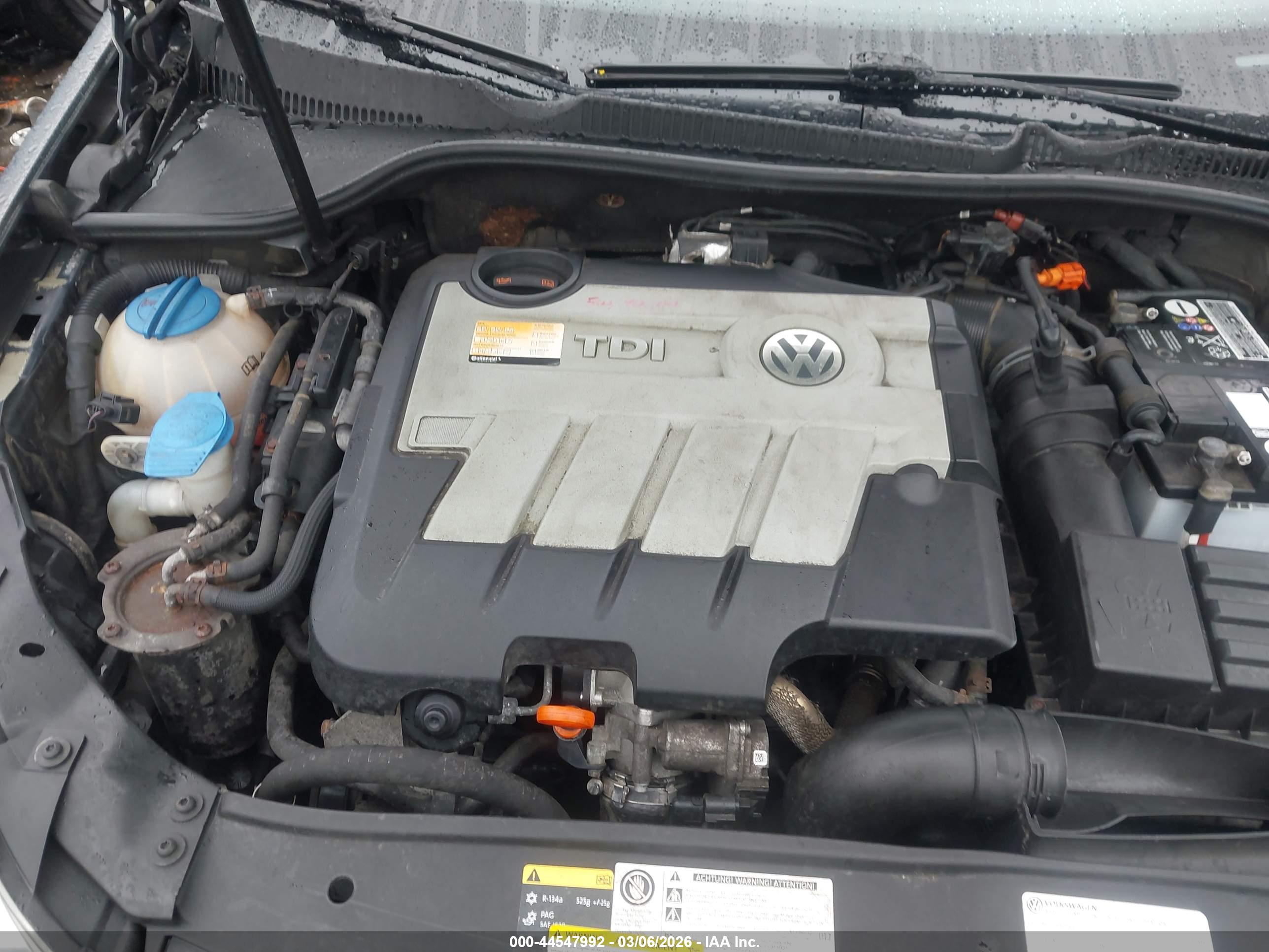 VOLKSWAGEN GOLF image 10