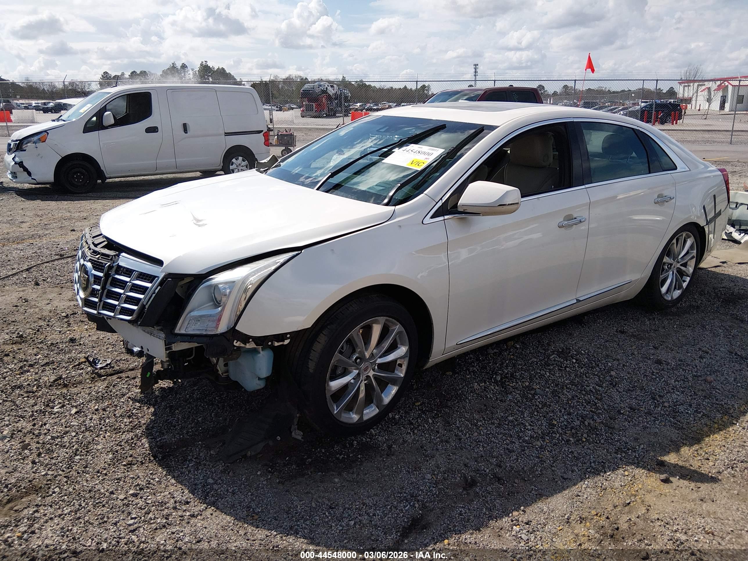 CADILLAC XTS image 2