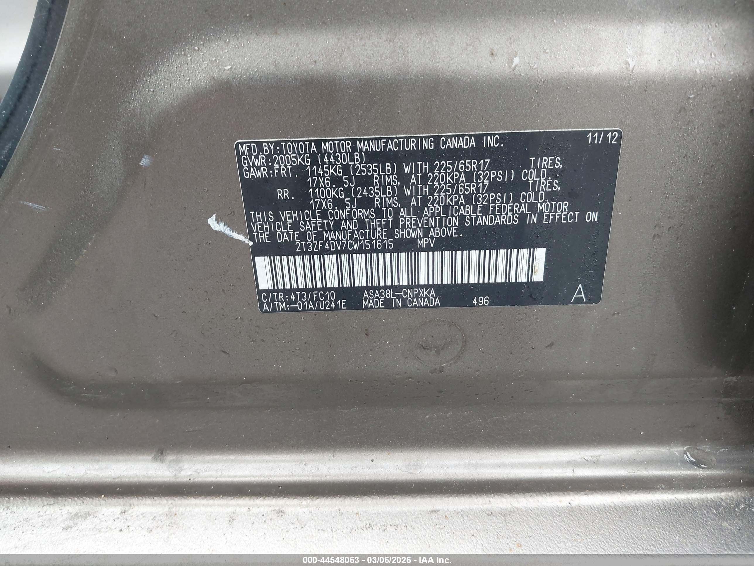 TOYOTA RAV4 image 9