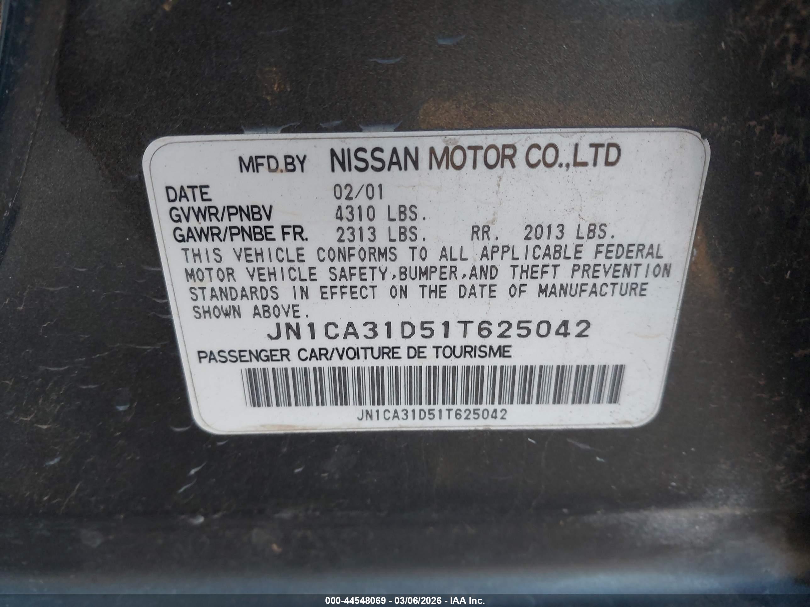 NISSAN MAXIMA image 9