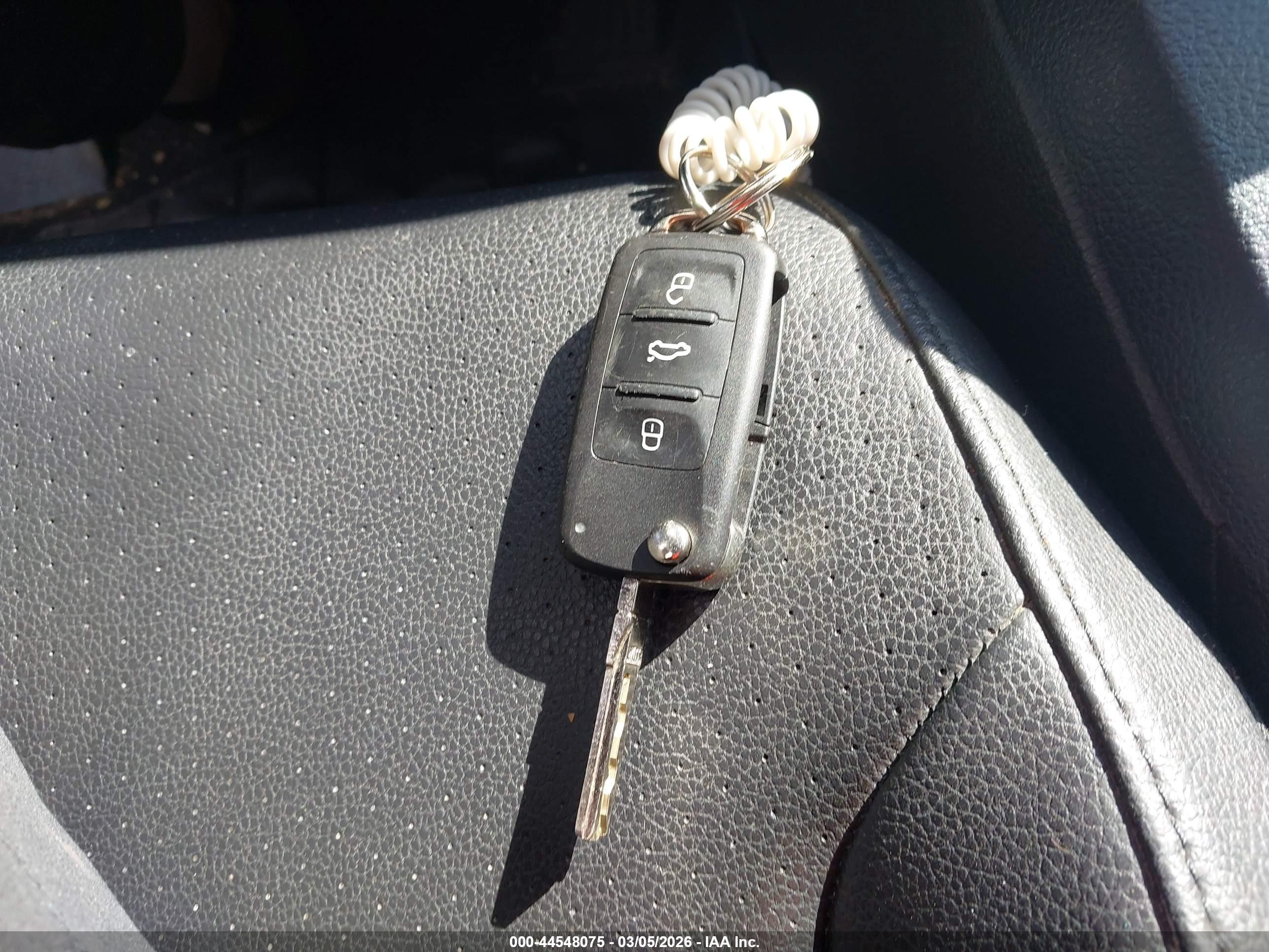 VOLKSWAGEN JETTA image 11