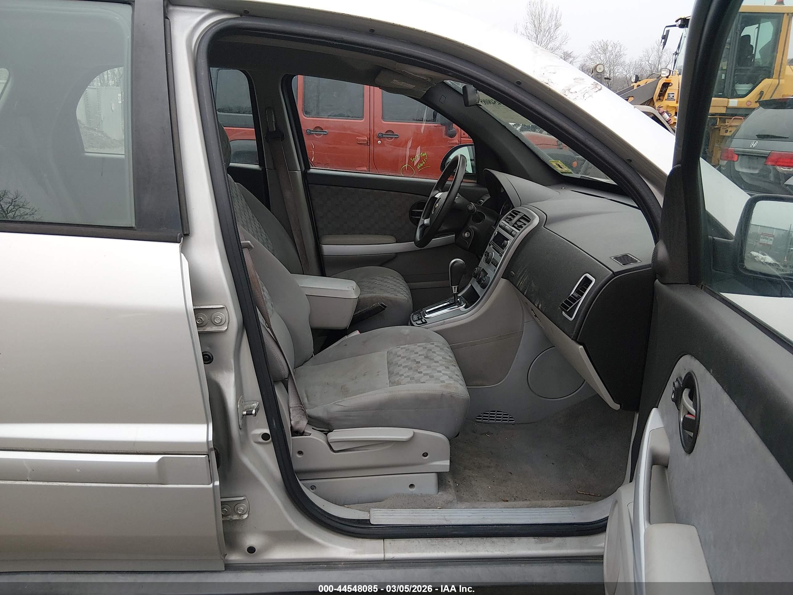 CHEVROLET EQUINOX image 5