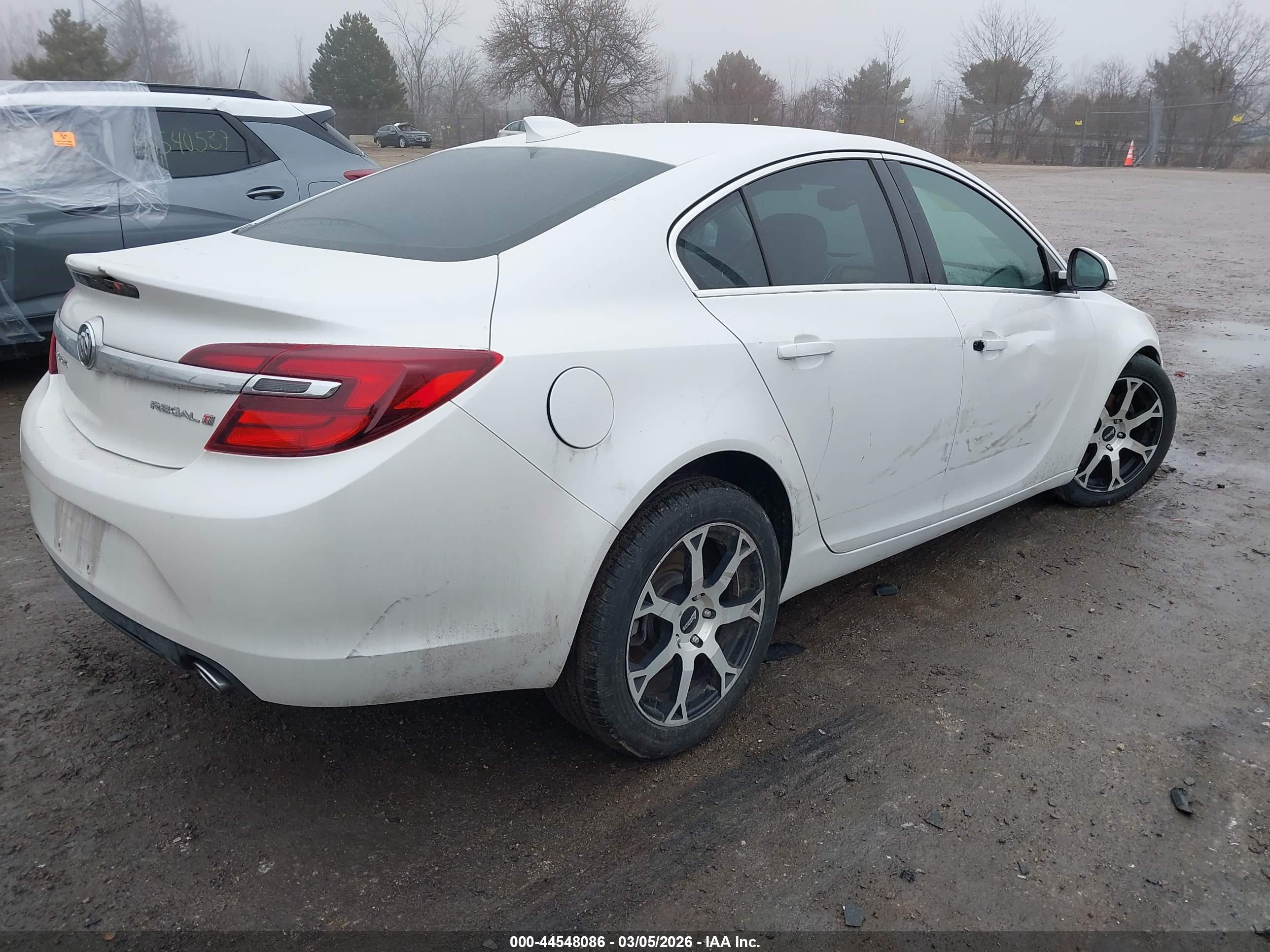 BUICK REGAL image 4