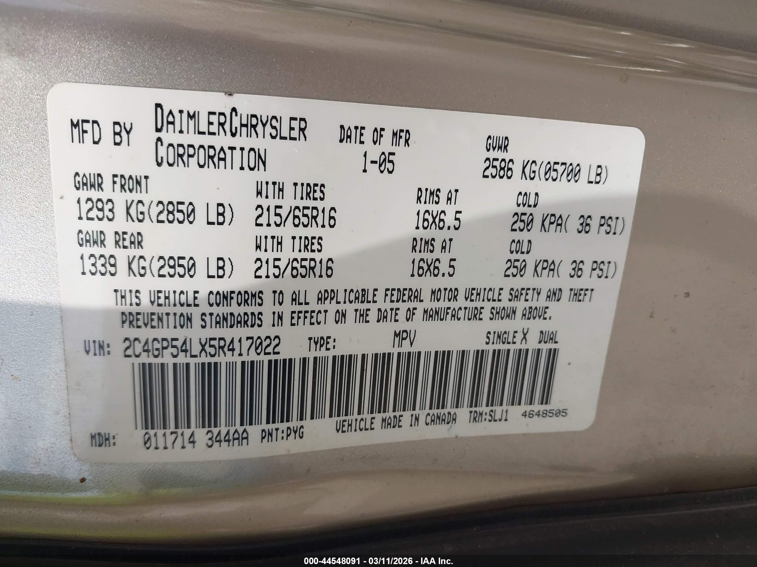 CHRYSLER TOWN image 9