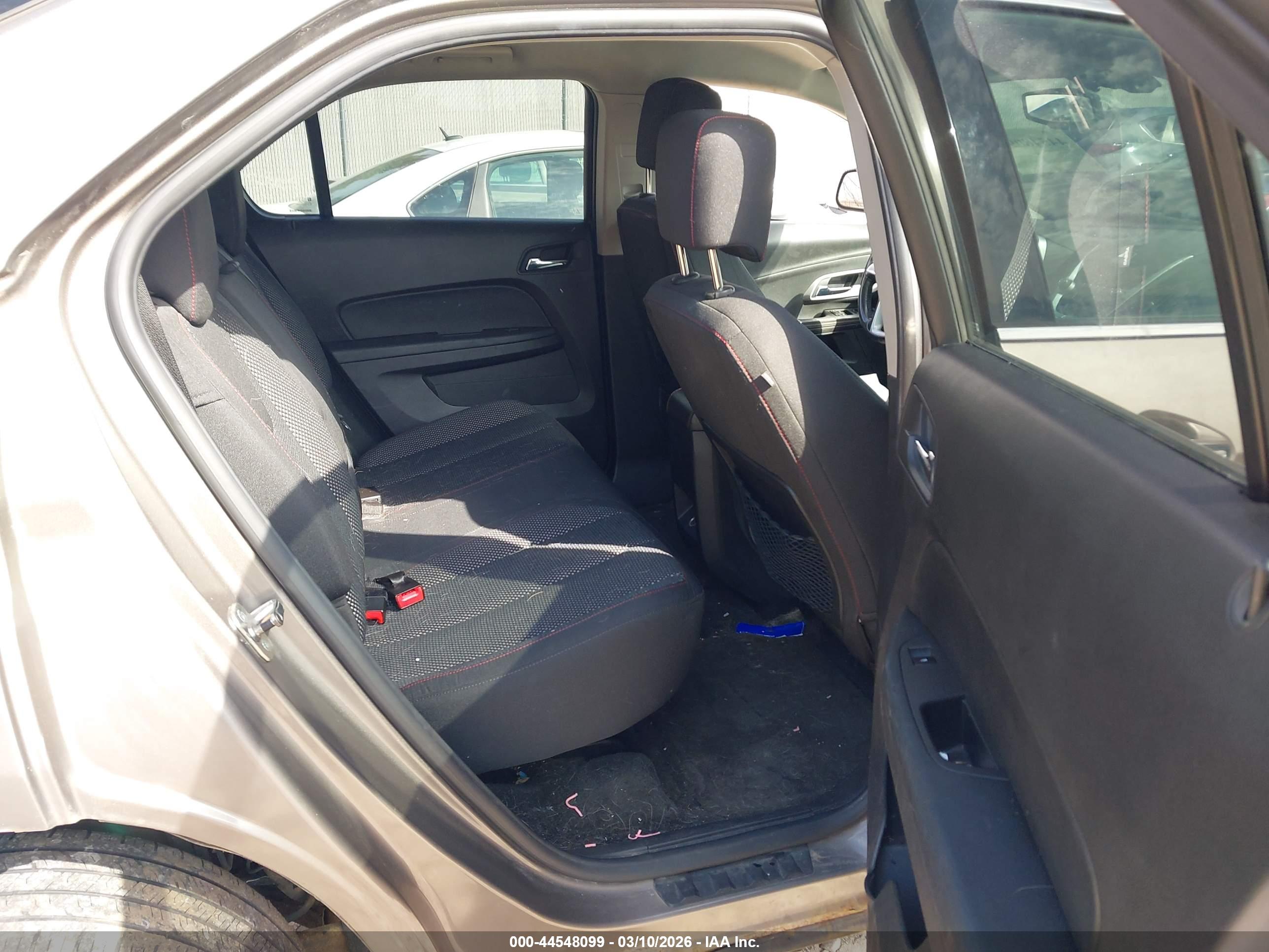 CHEVROLET EQUINOX image 8