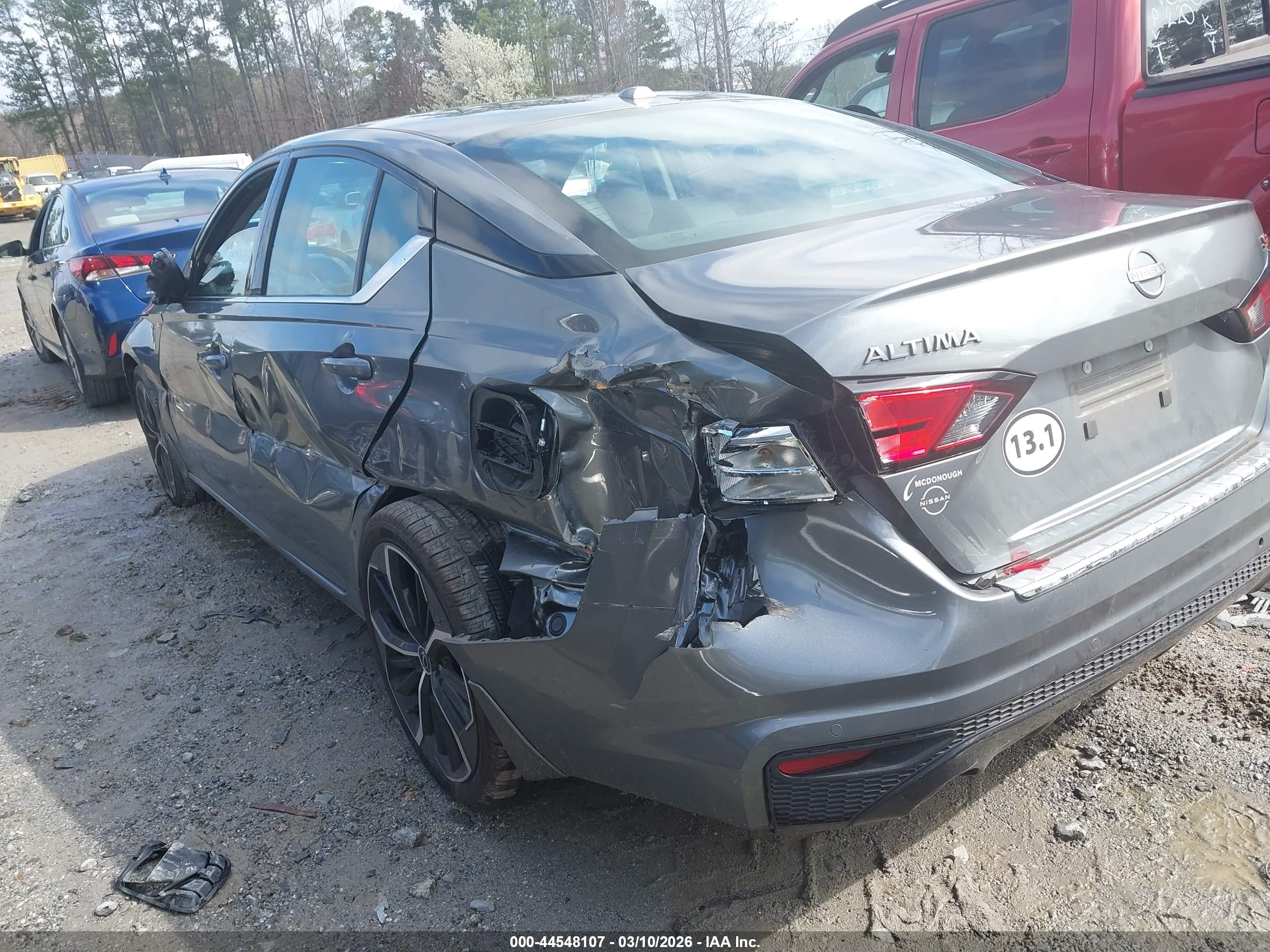 NISSAN ALTIMA image 6
