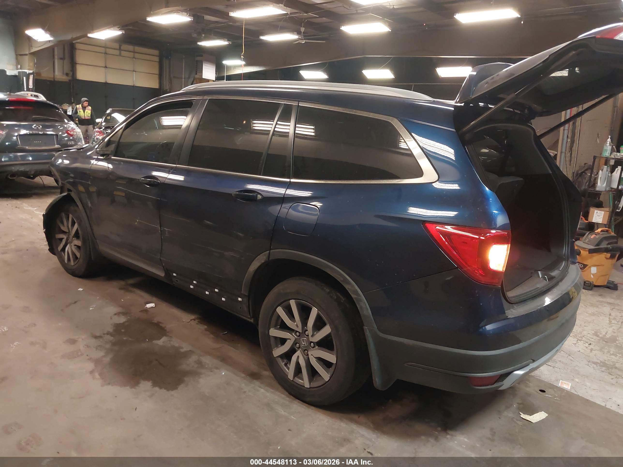HONDA PILOT image 3