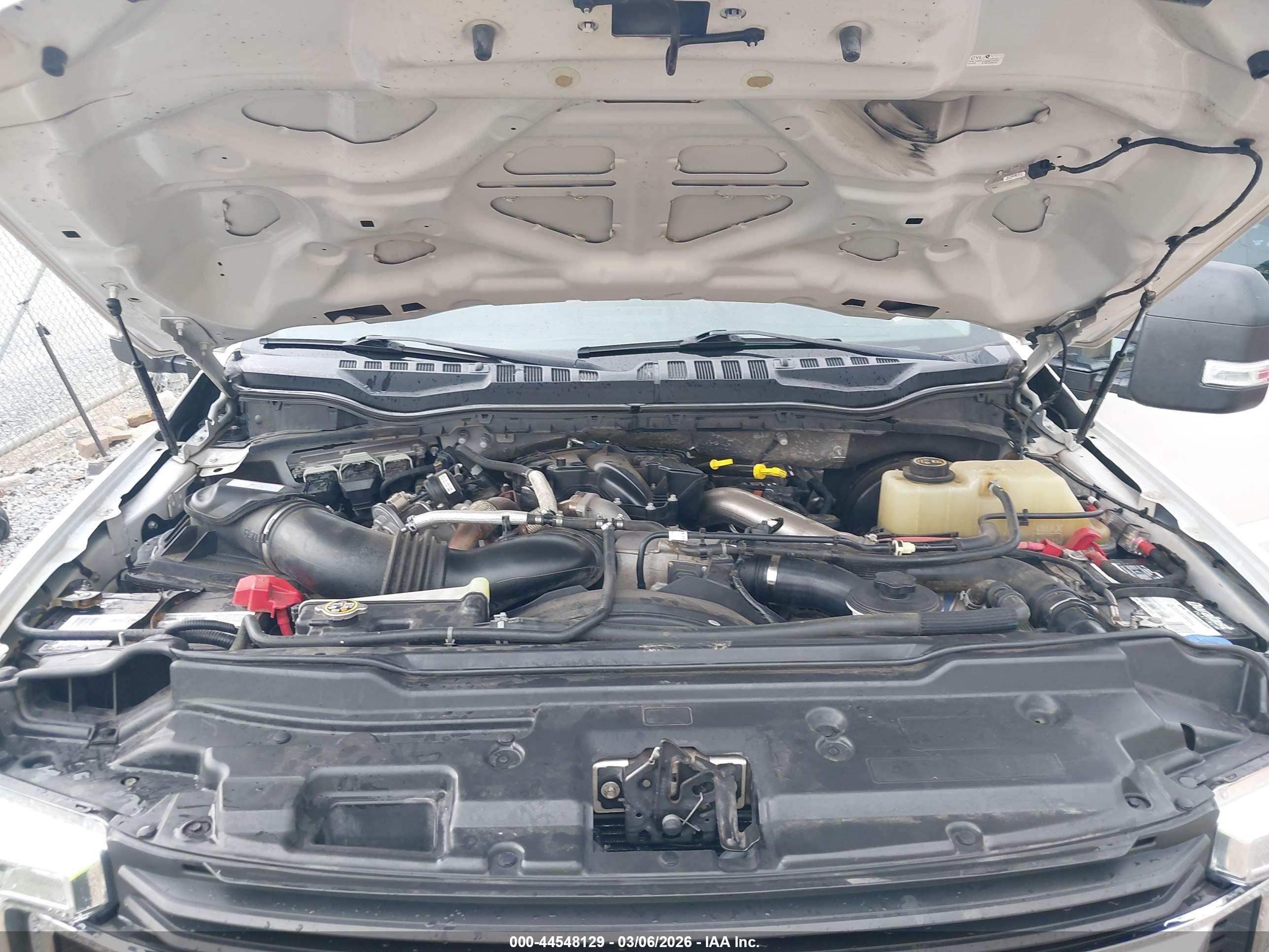 FORD F-250 image 10