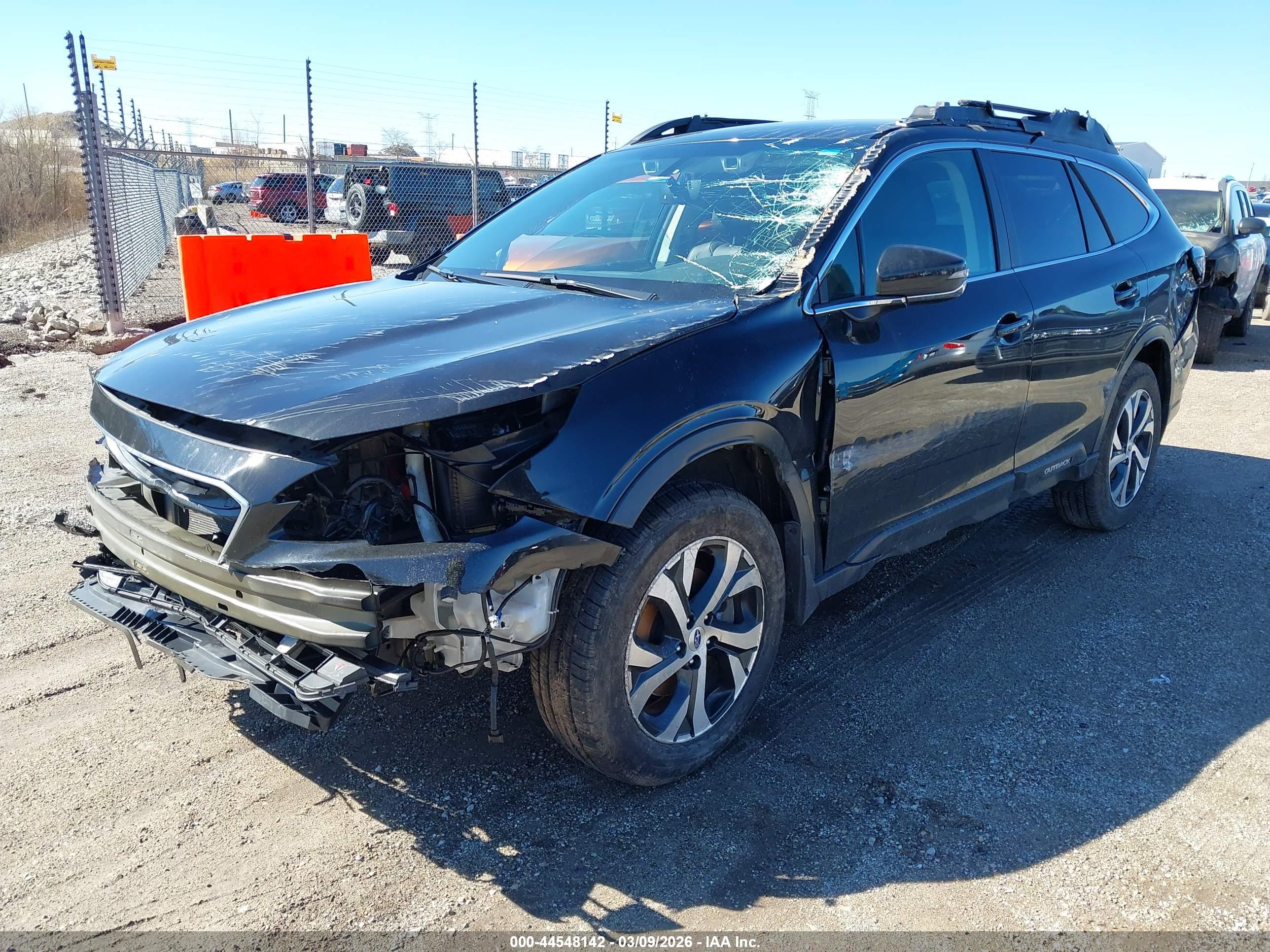 SUBARU OUTBACK image 2