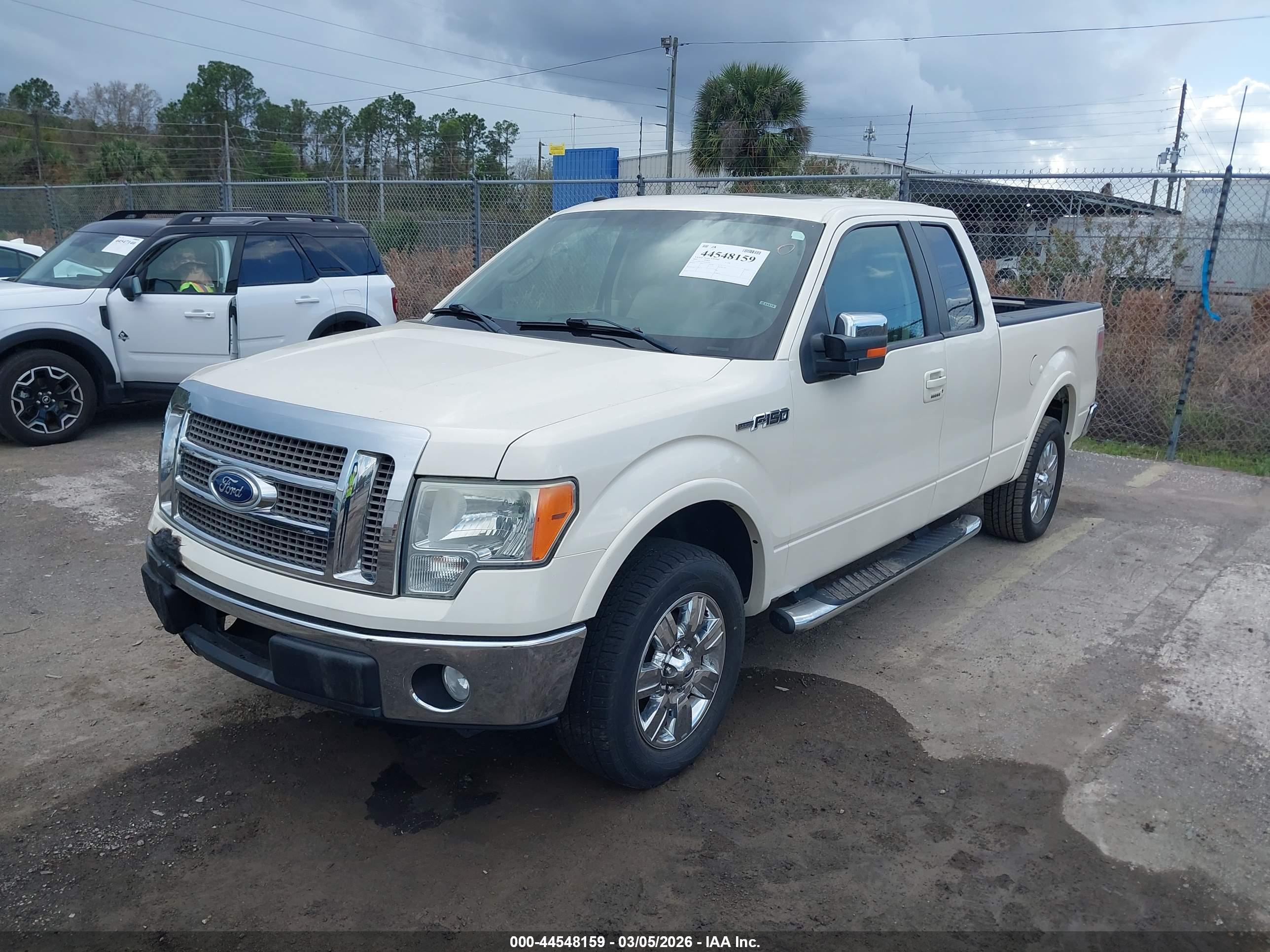 FORD F-150 image 2
