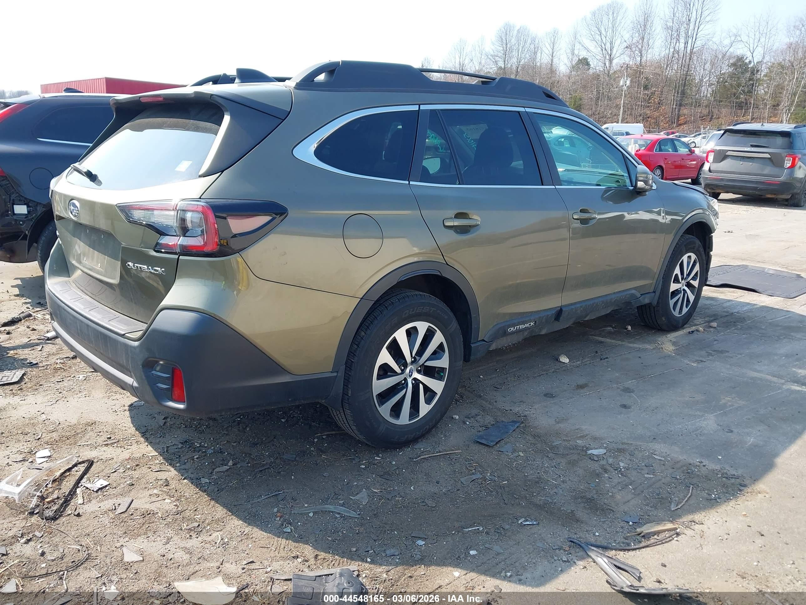 SUBARU OUTBACK image 4