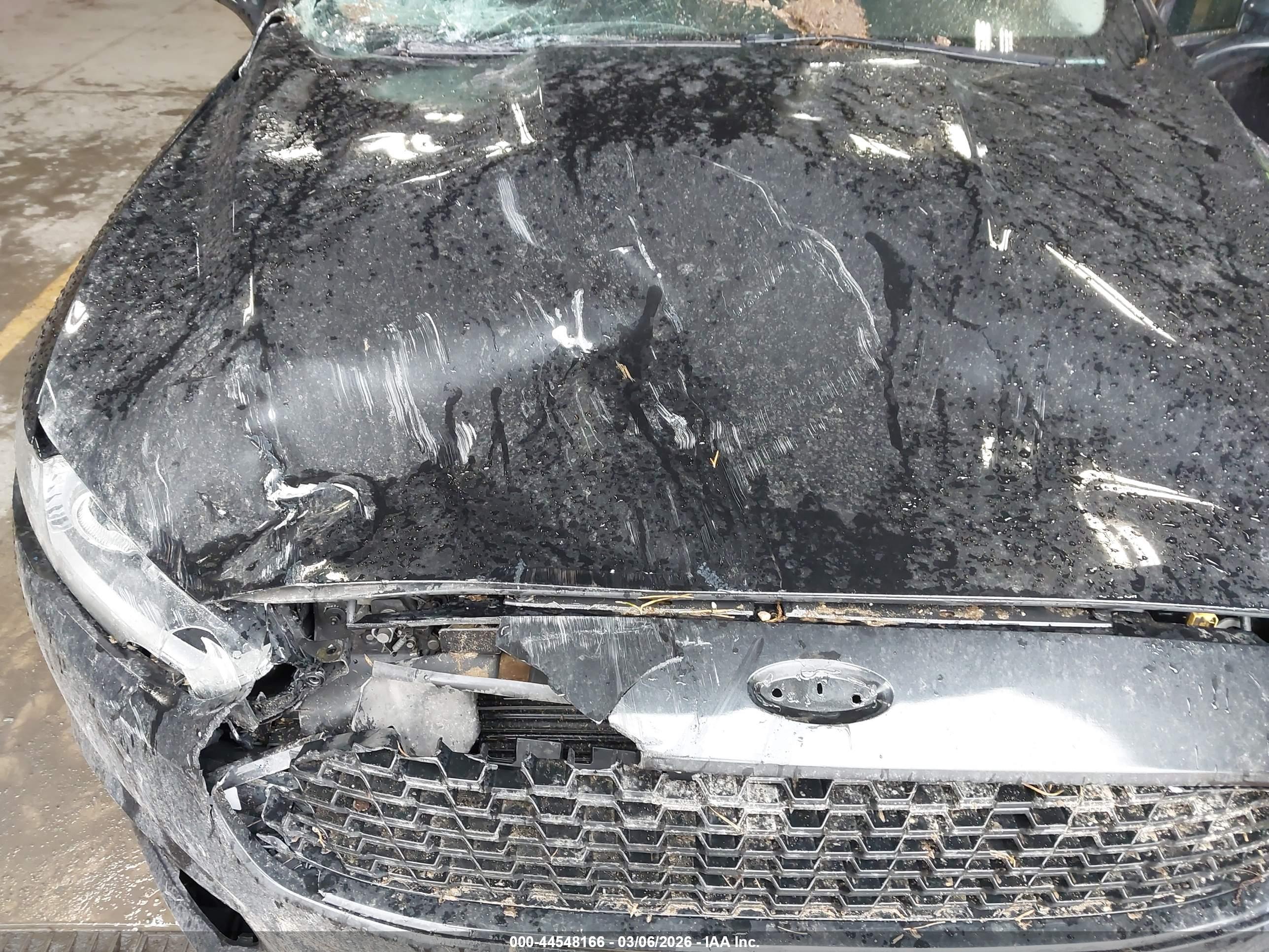 FORD FUSION image 6