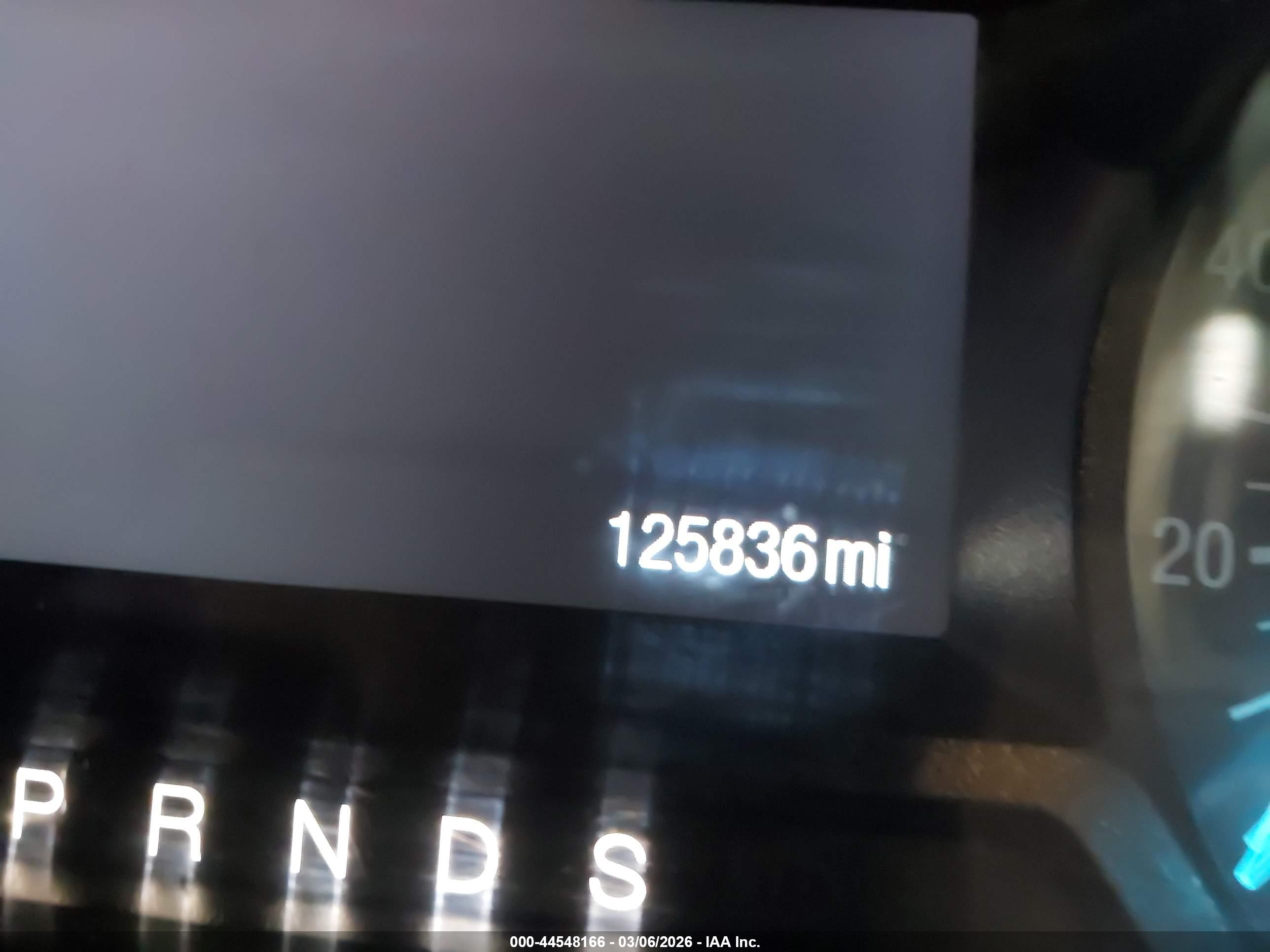 FORD FUSION image 7