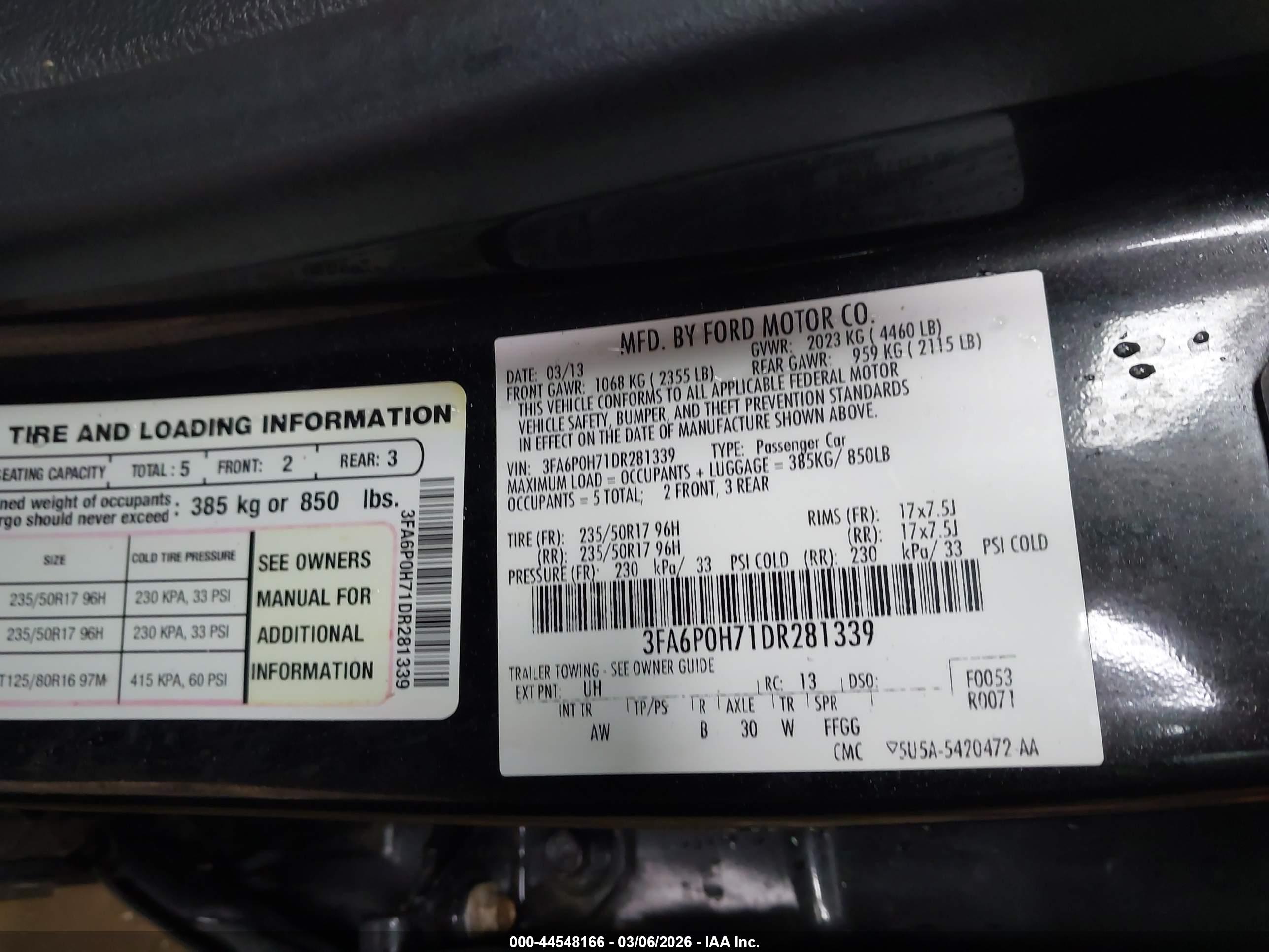 FORD FUSION image 9