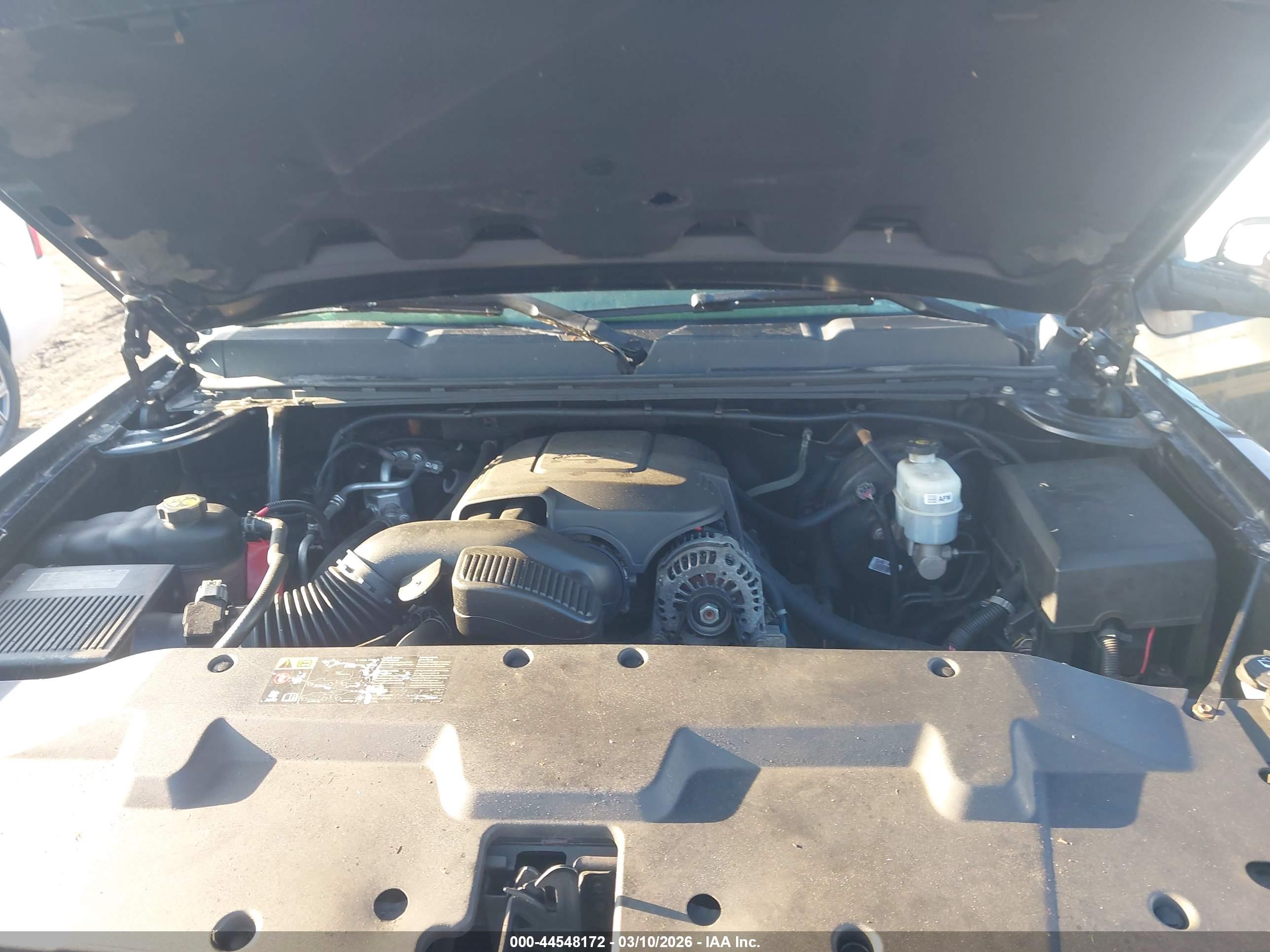 CHEVROLET SILVERADO image 10