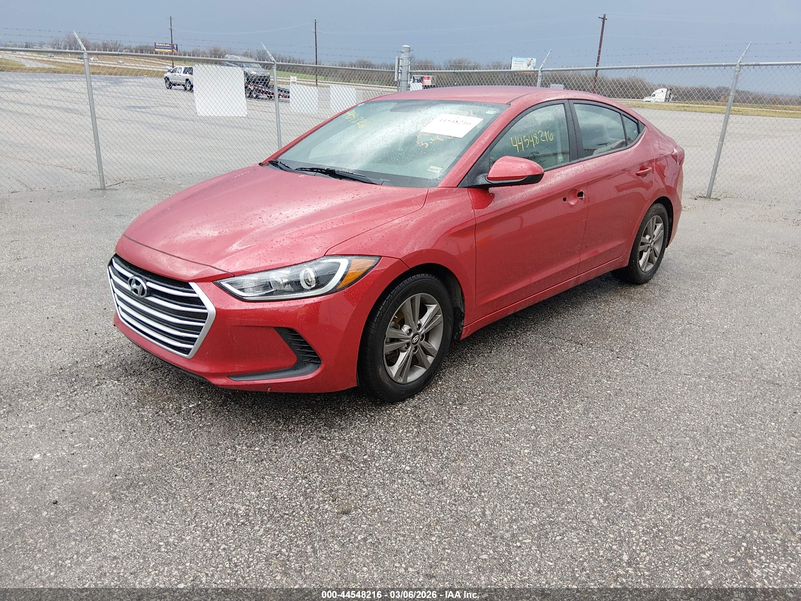HYUNDAI ELANTRA image 2