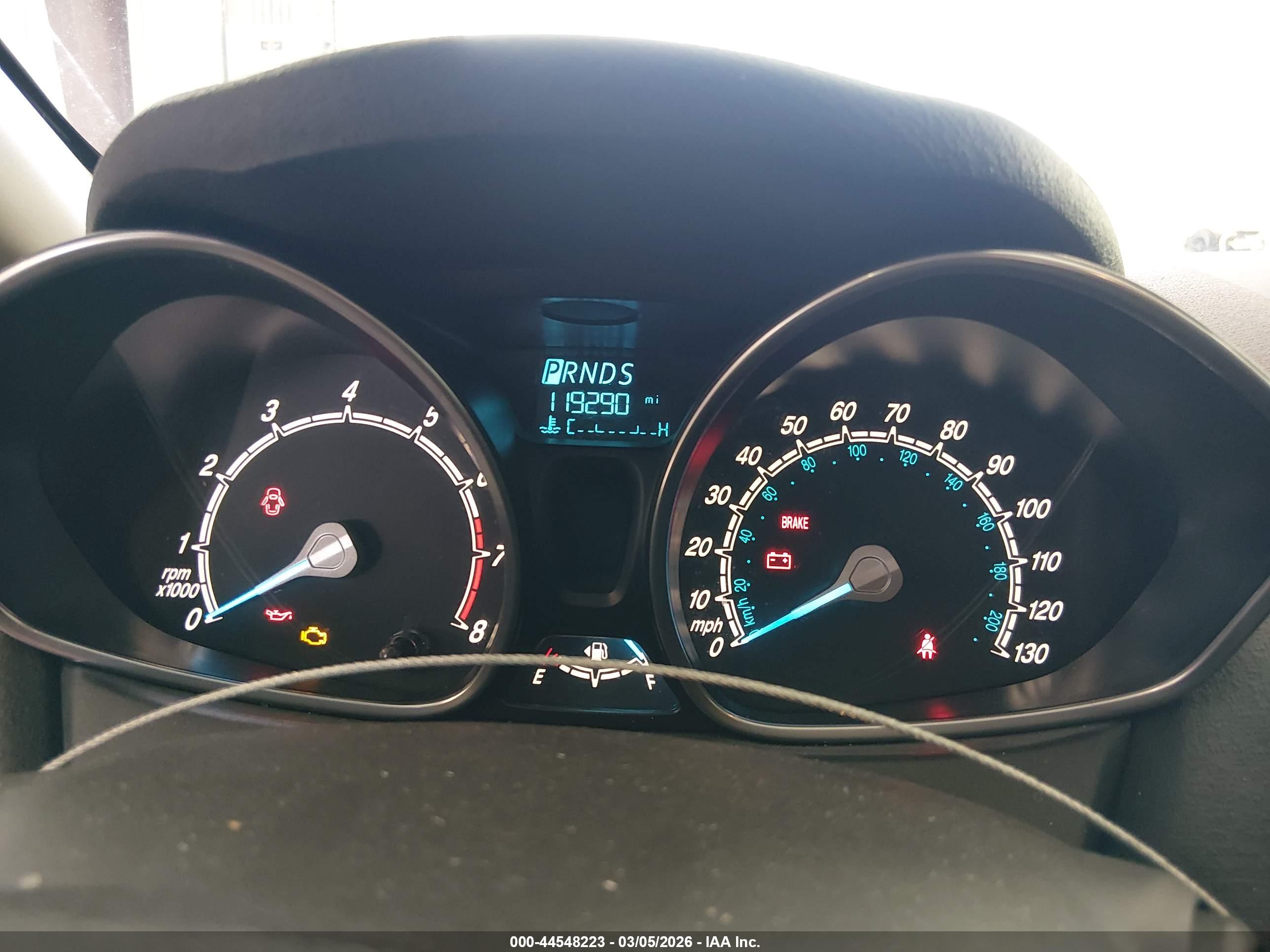 FORD FIESTA image 7