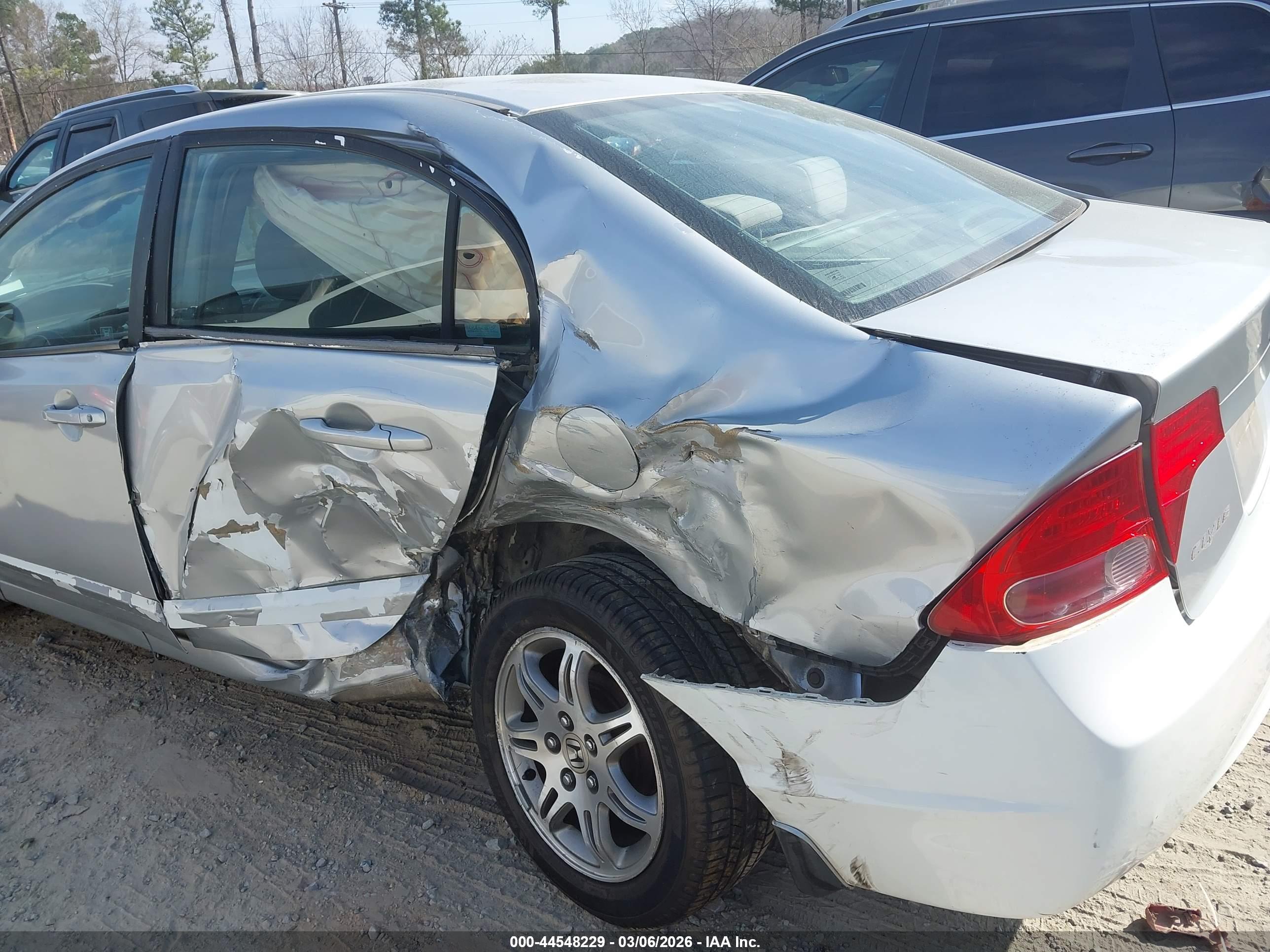 HONDA CIVIC image 6