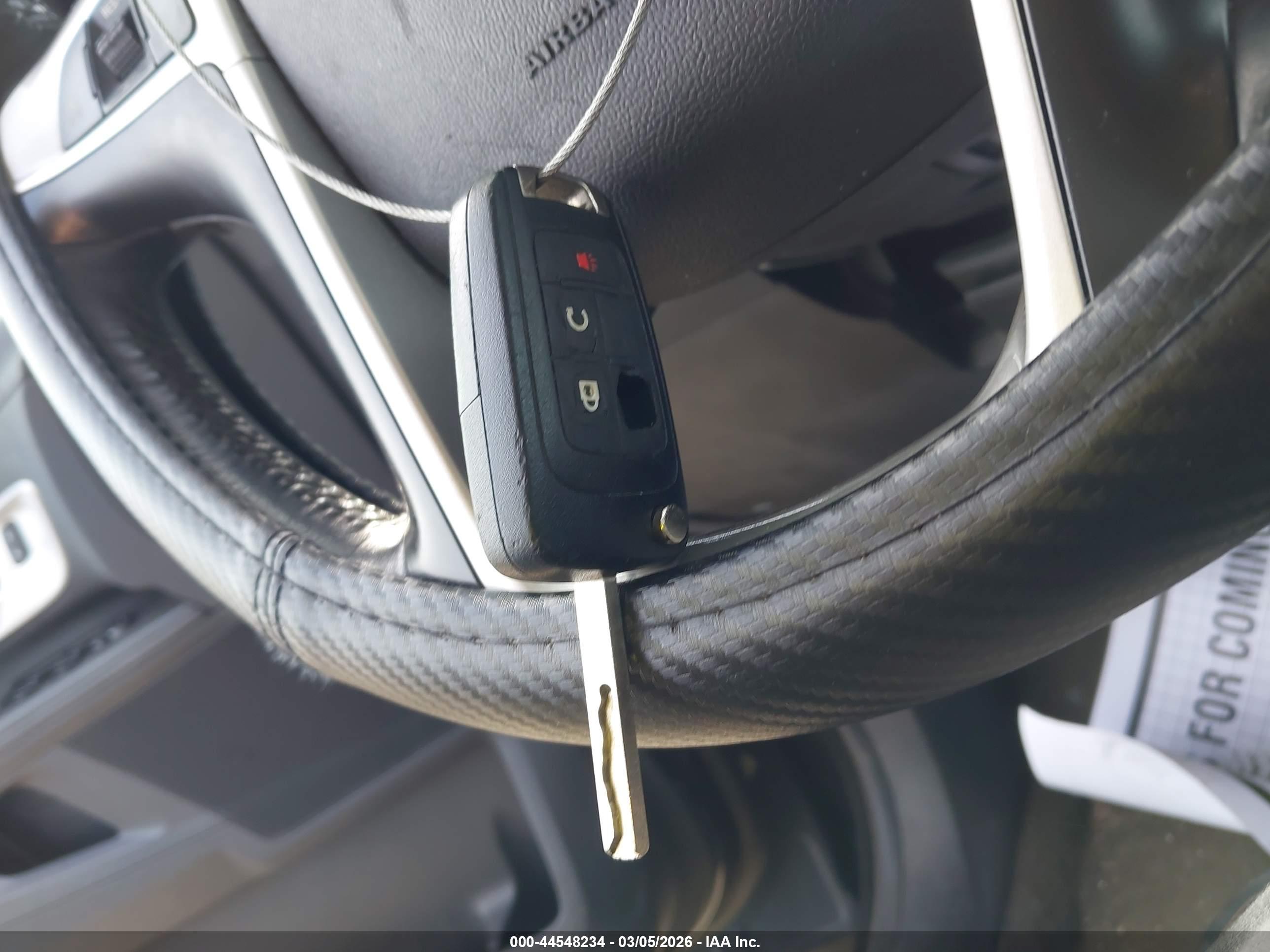 CHEVROLET EQUINOX image 11