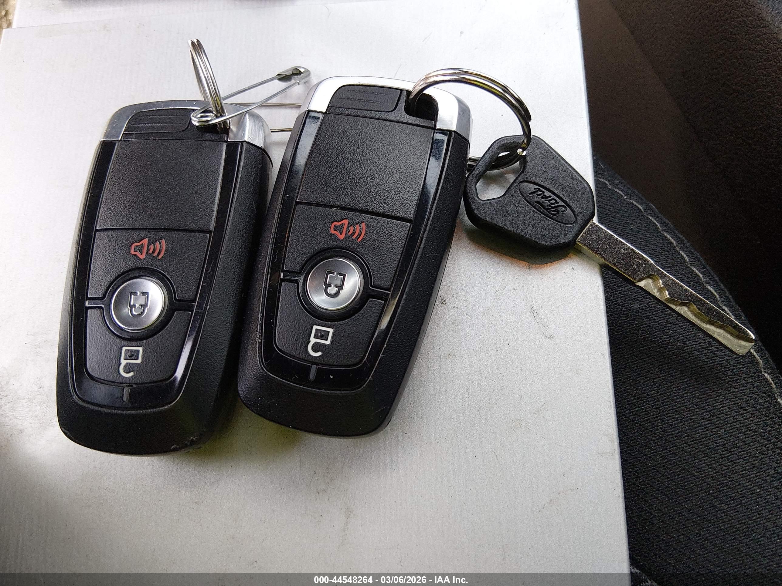 FORD EXPLORER image 11
