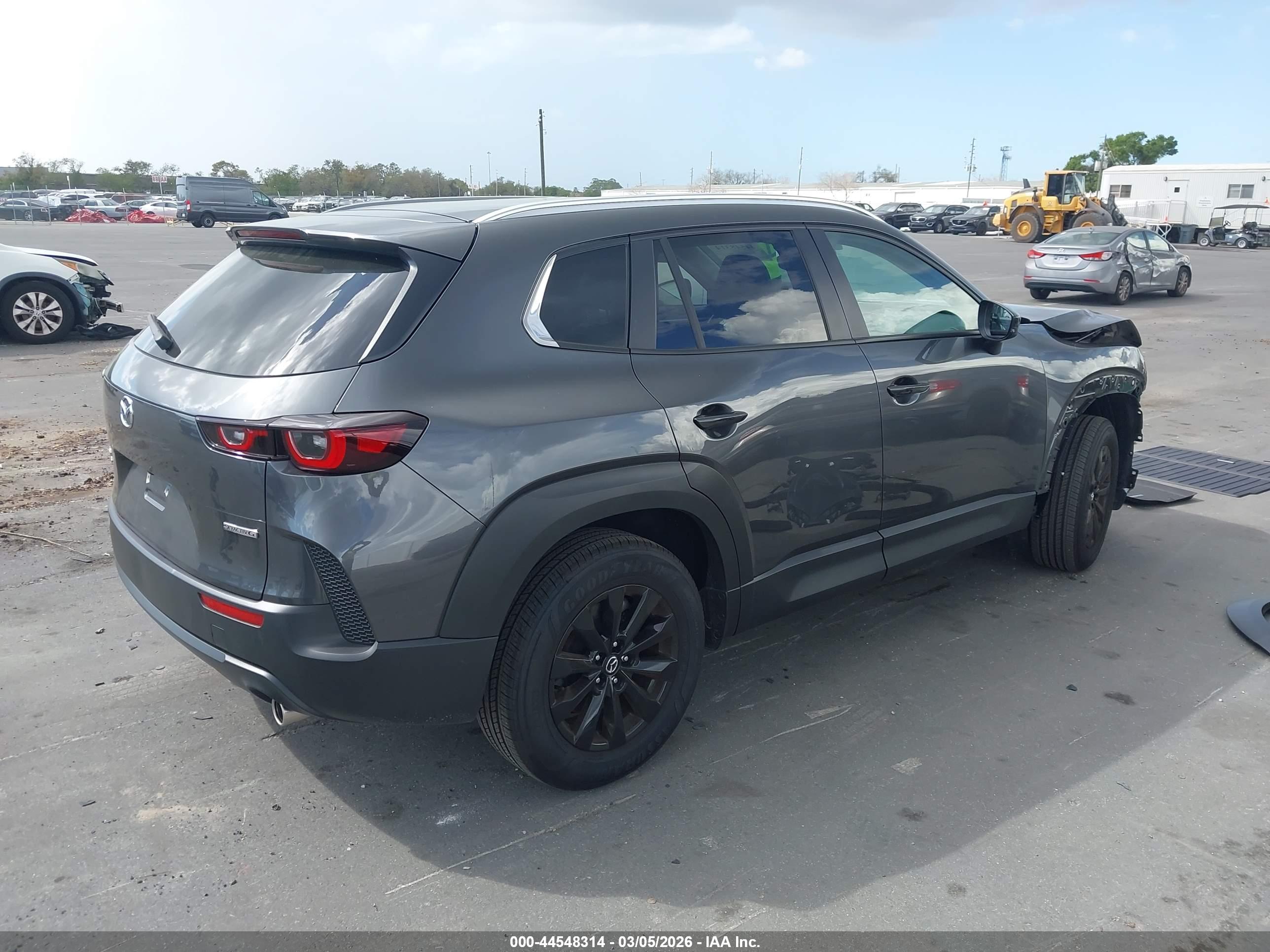 MAZDA CX-50 image 4