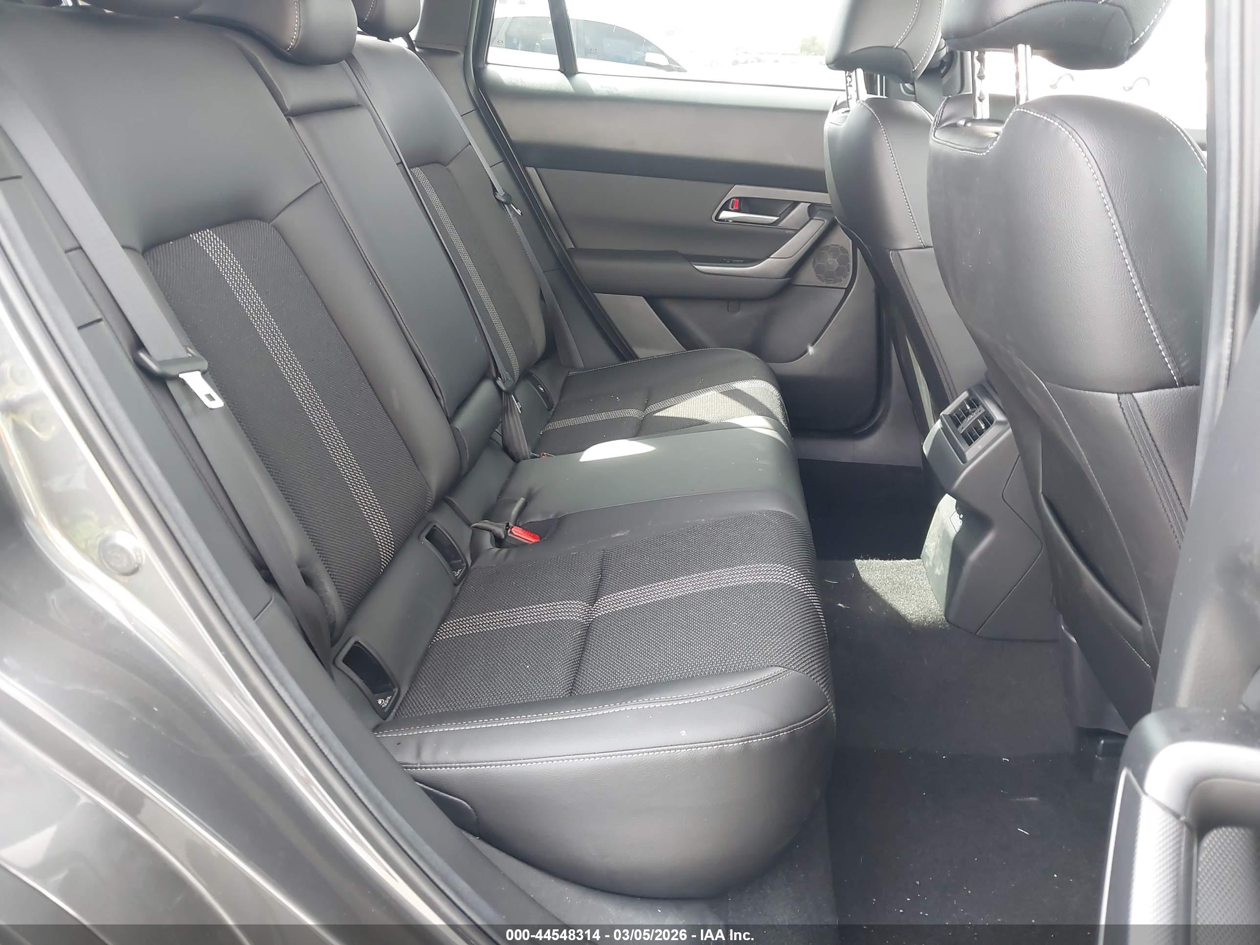 MAZDA CX-50 image 8