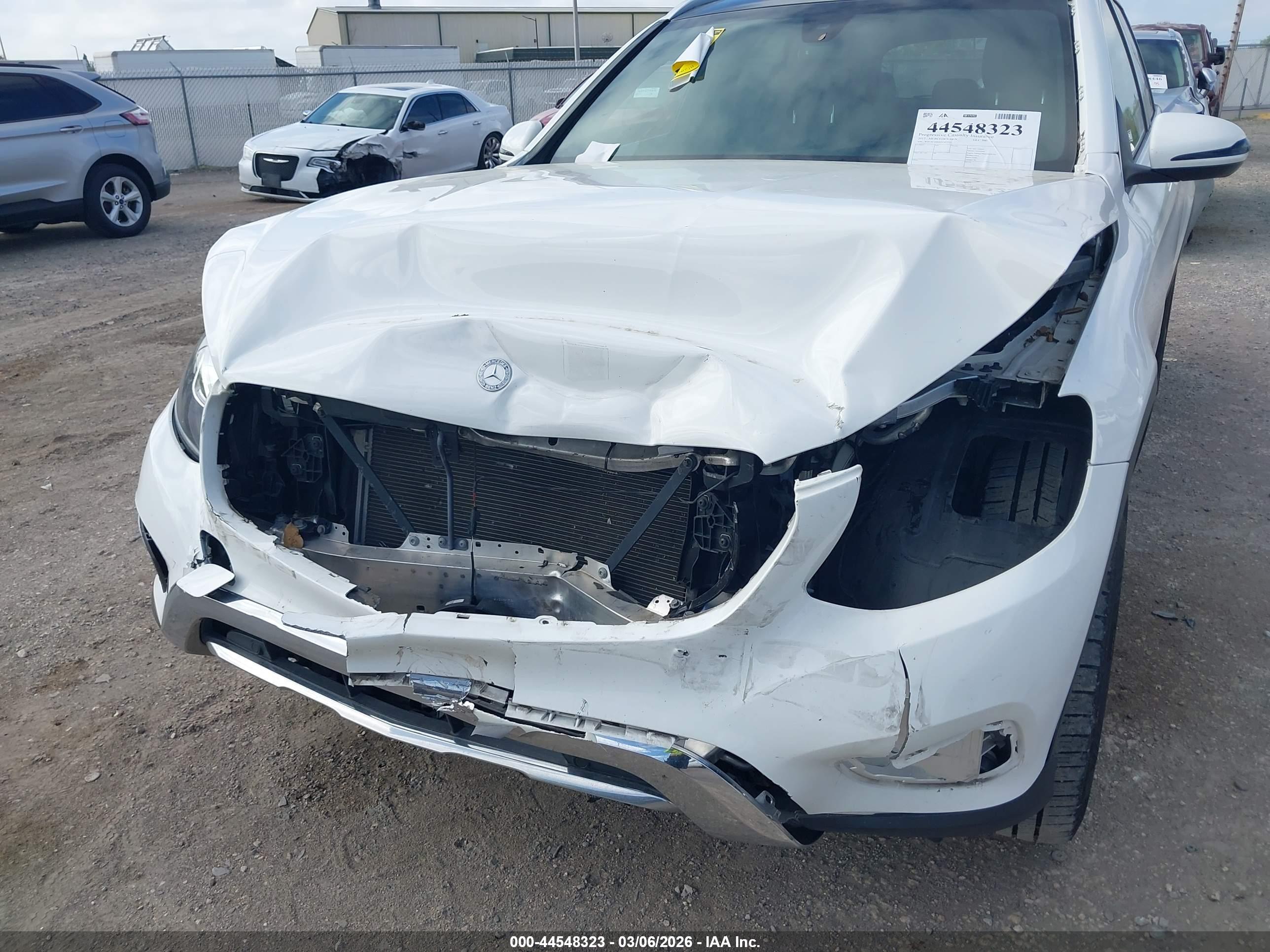 MERCEDES-BENZ GLC image 6