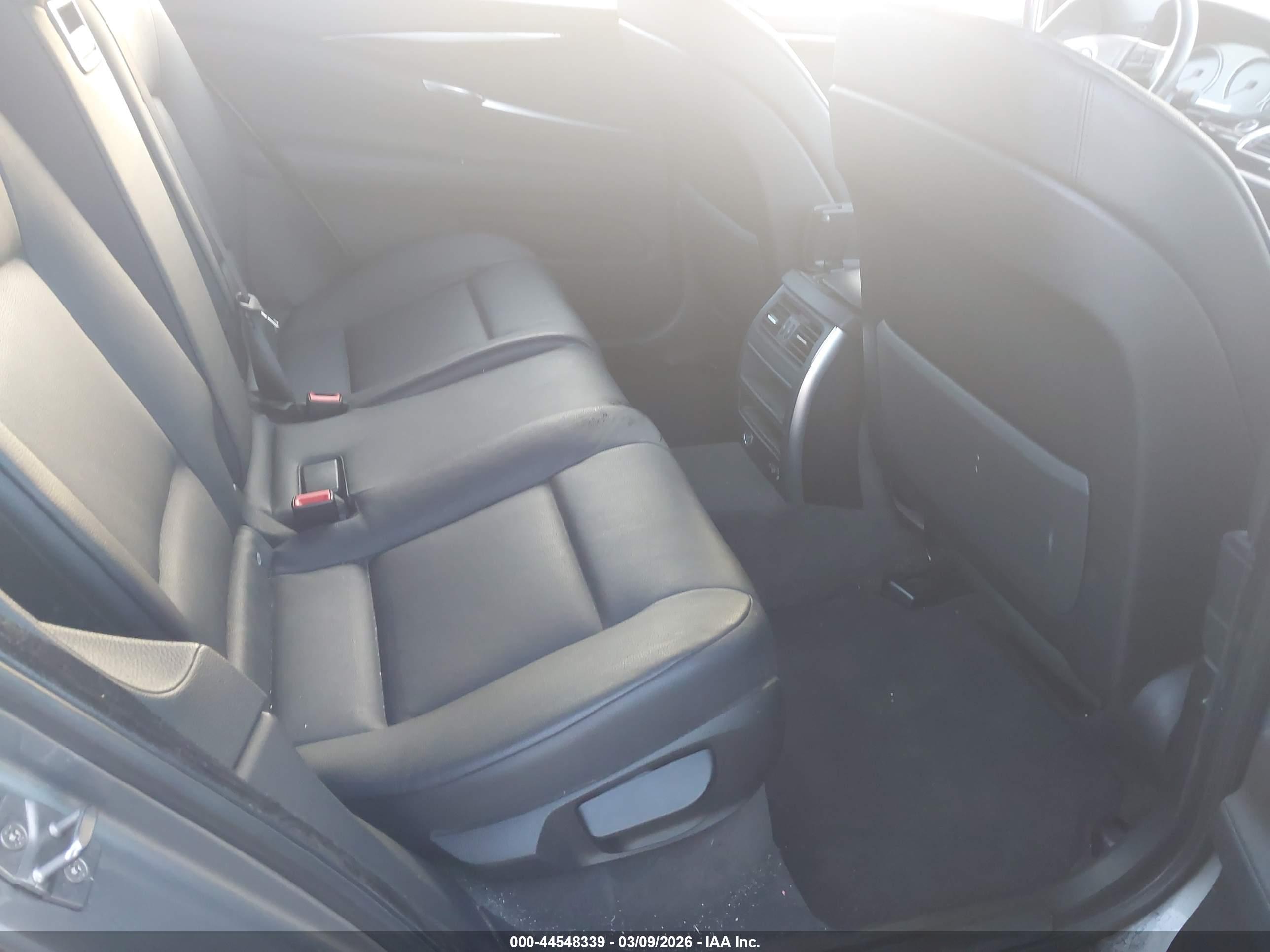 BMW 535I image 8