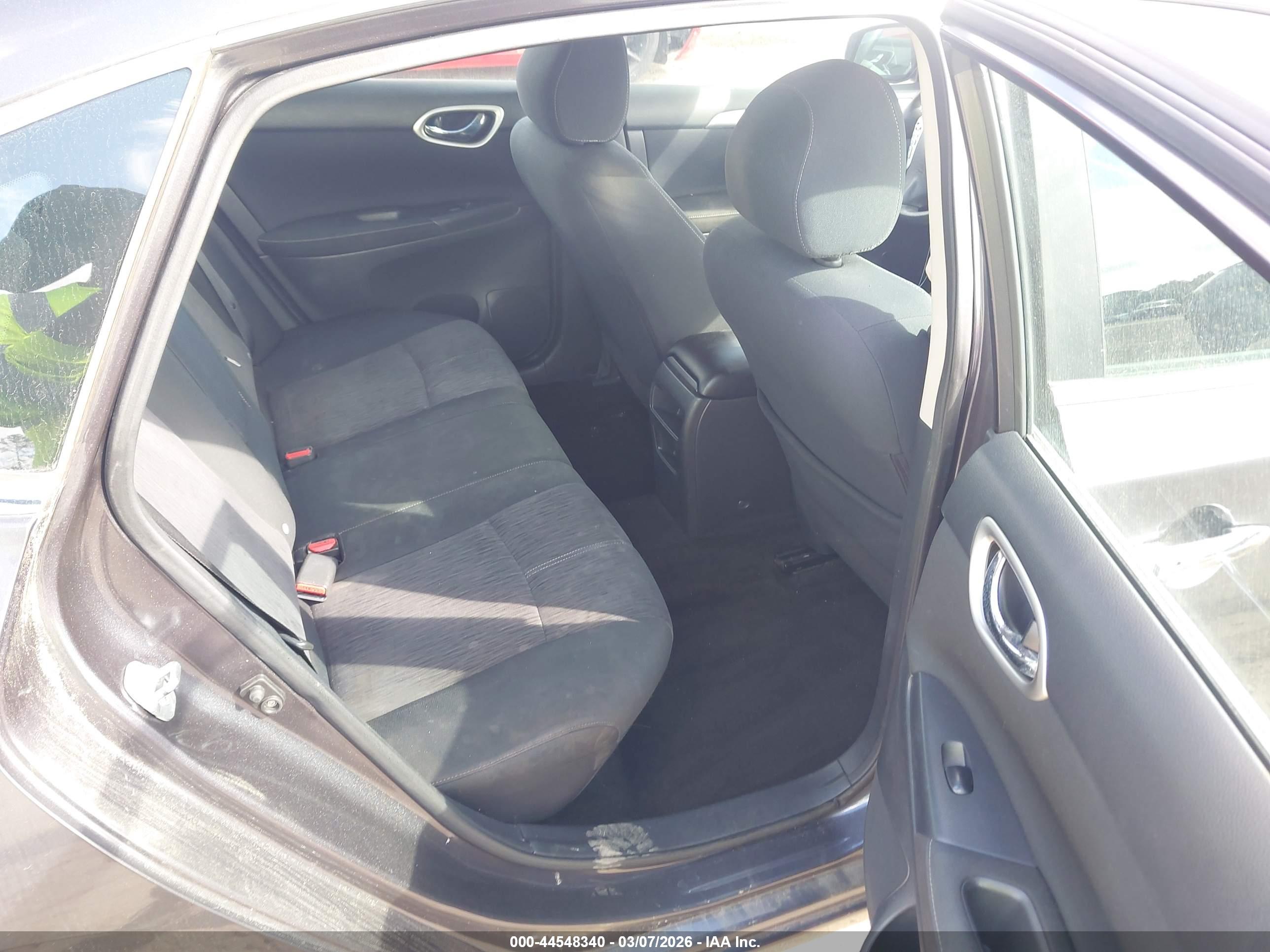 NISSAN SENTRA image 8