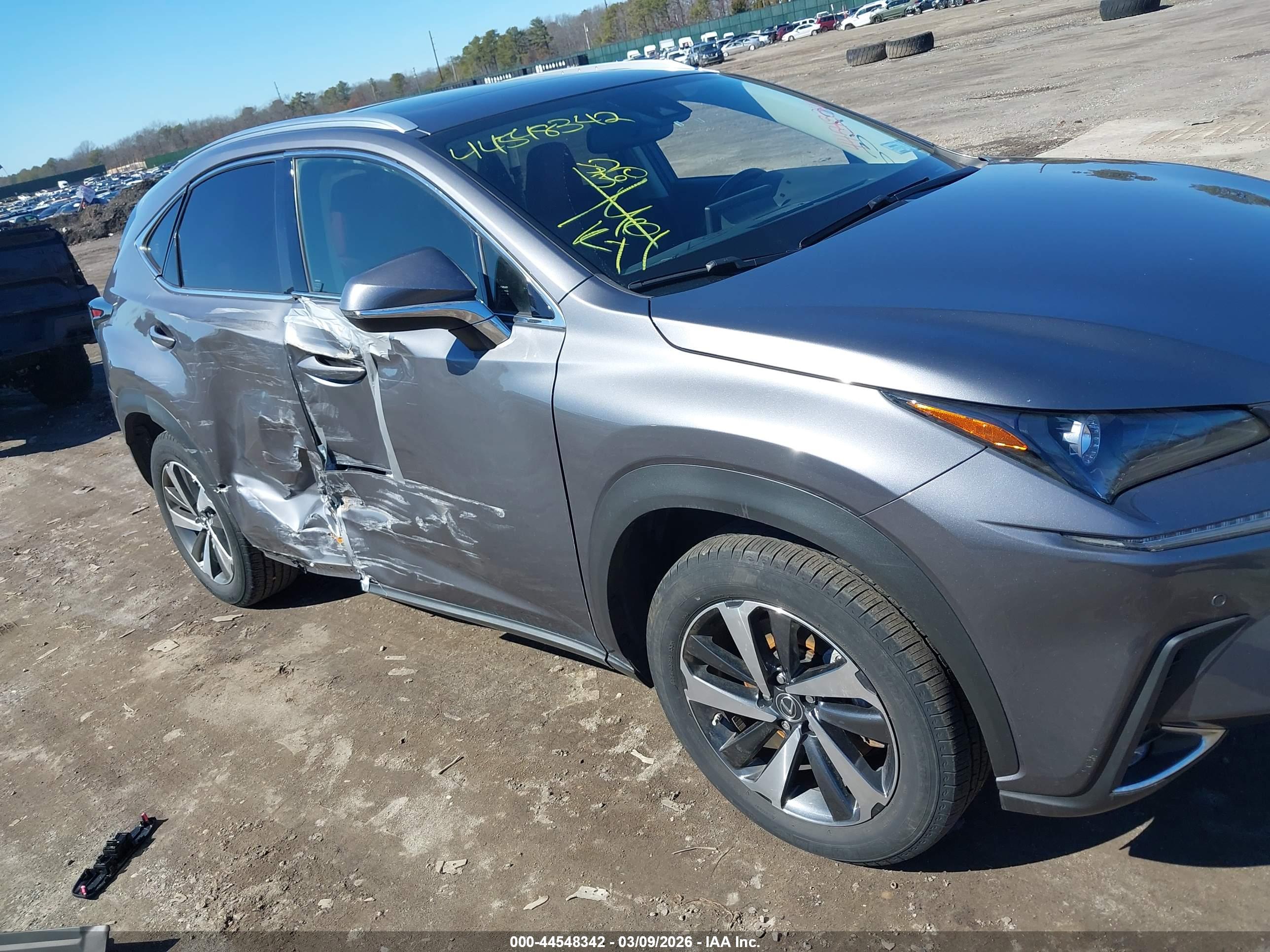 LEXUS NX image 6