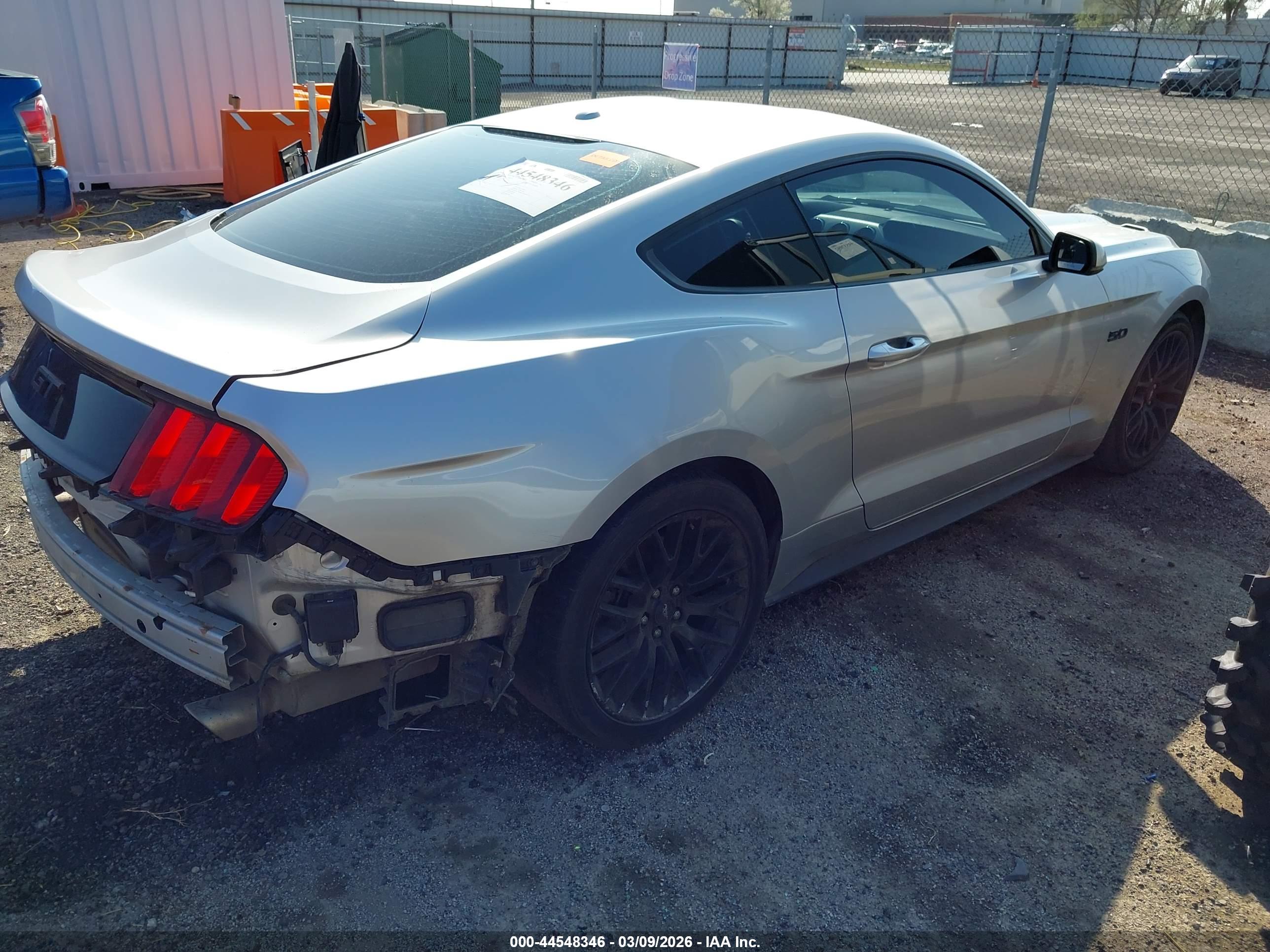 FORD MUSTANG image 4
