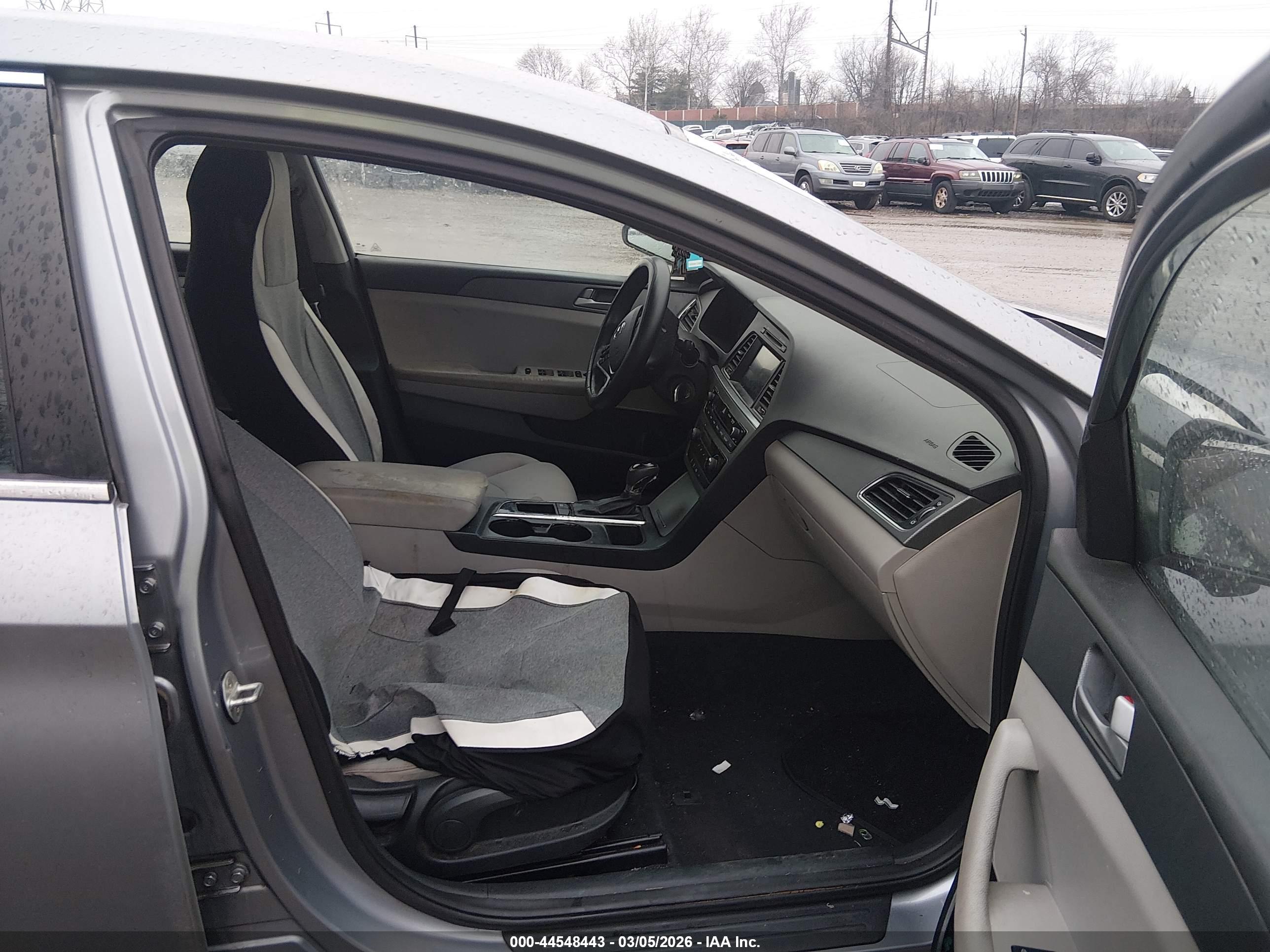 HYUNDAI SONATA image 5