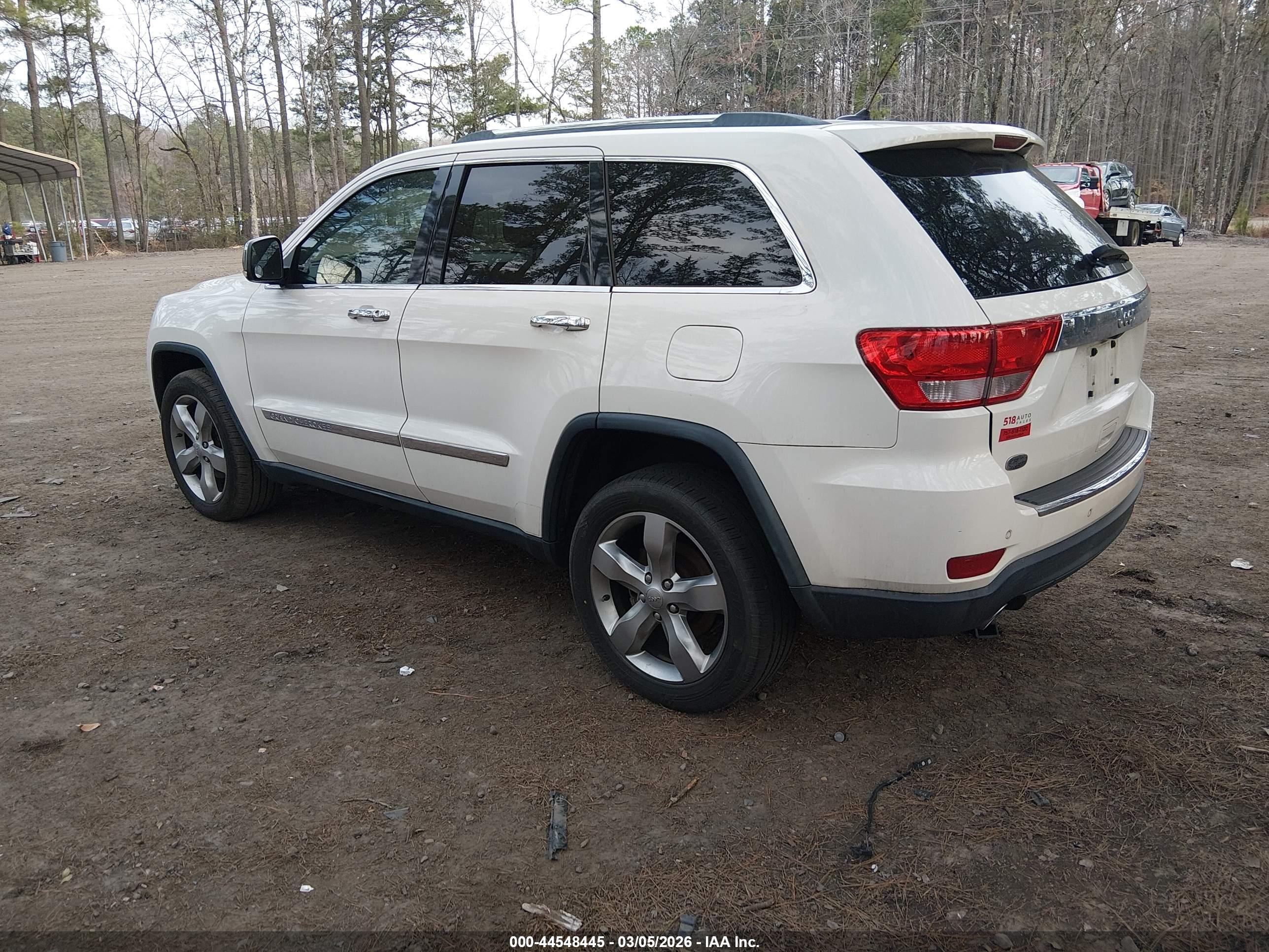 JEEP GRAND image 3