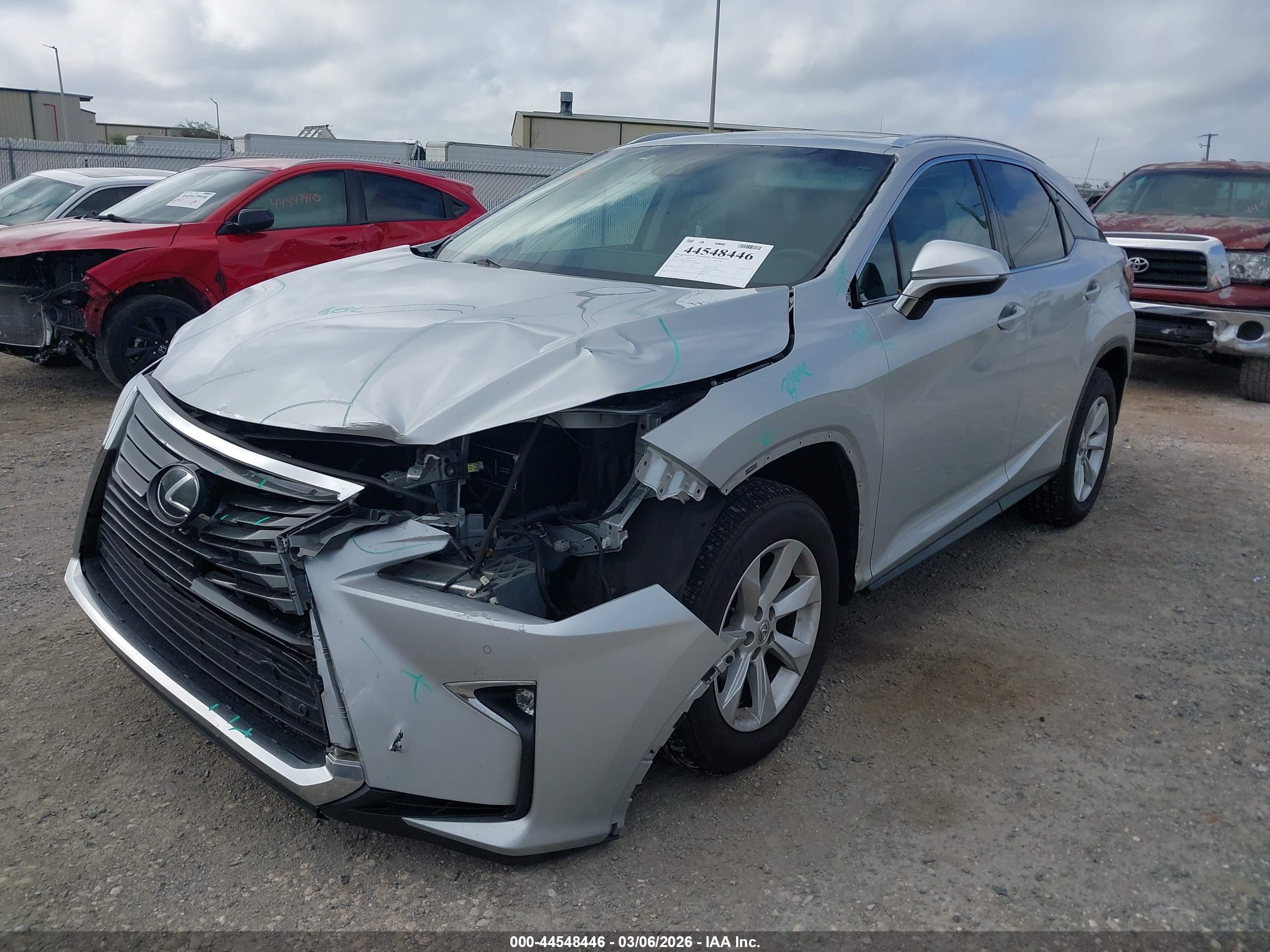 LEXUS RX image 2