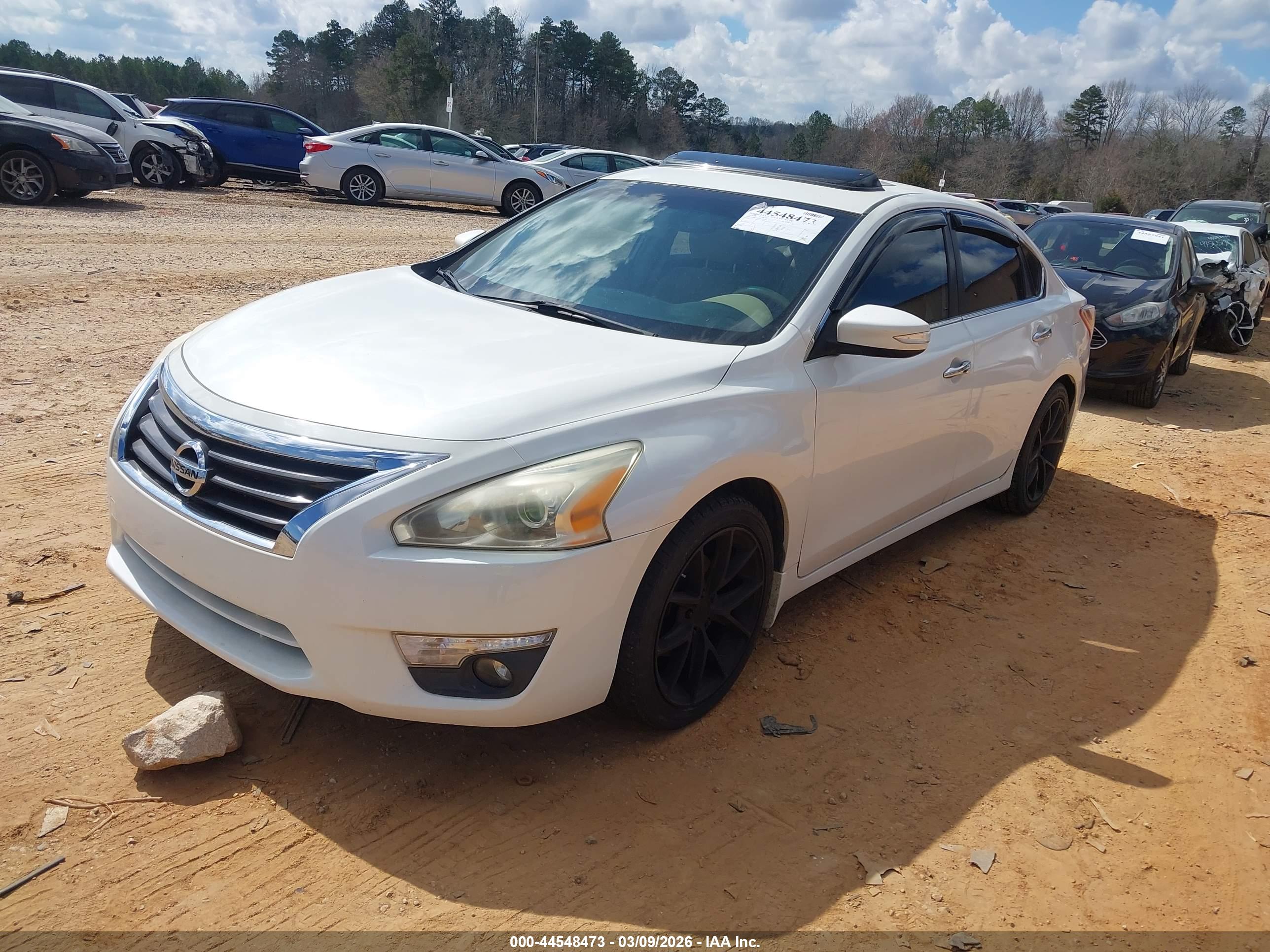 NISSAN ALTIMA image 2
