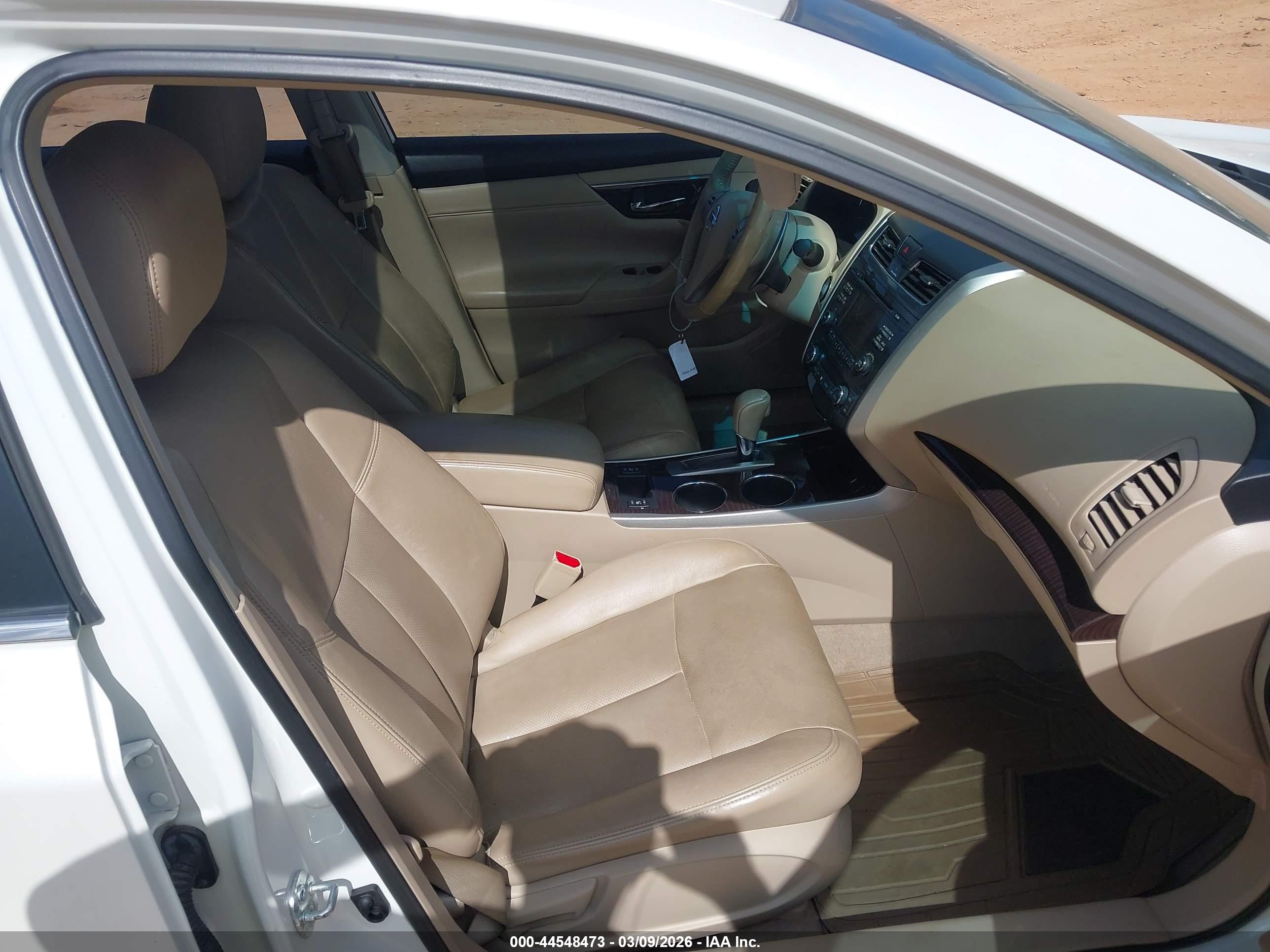 NISSAN ALTIMA image 5
