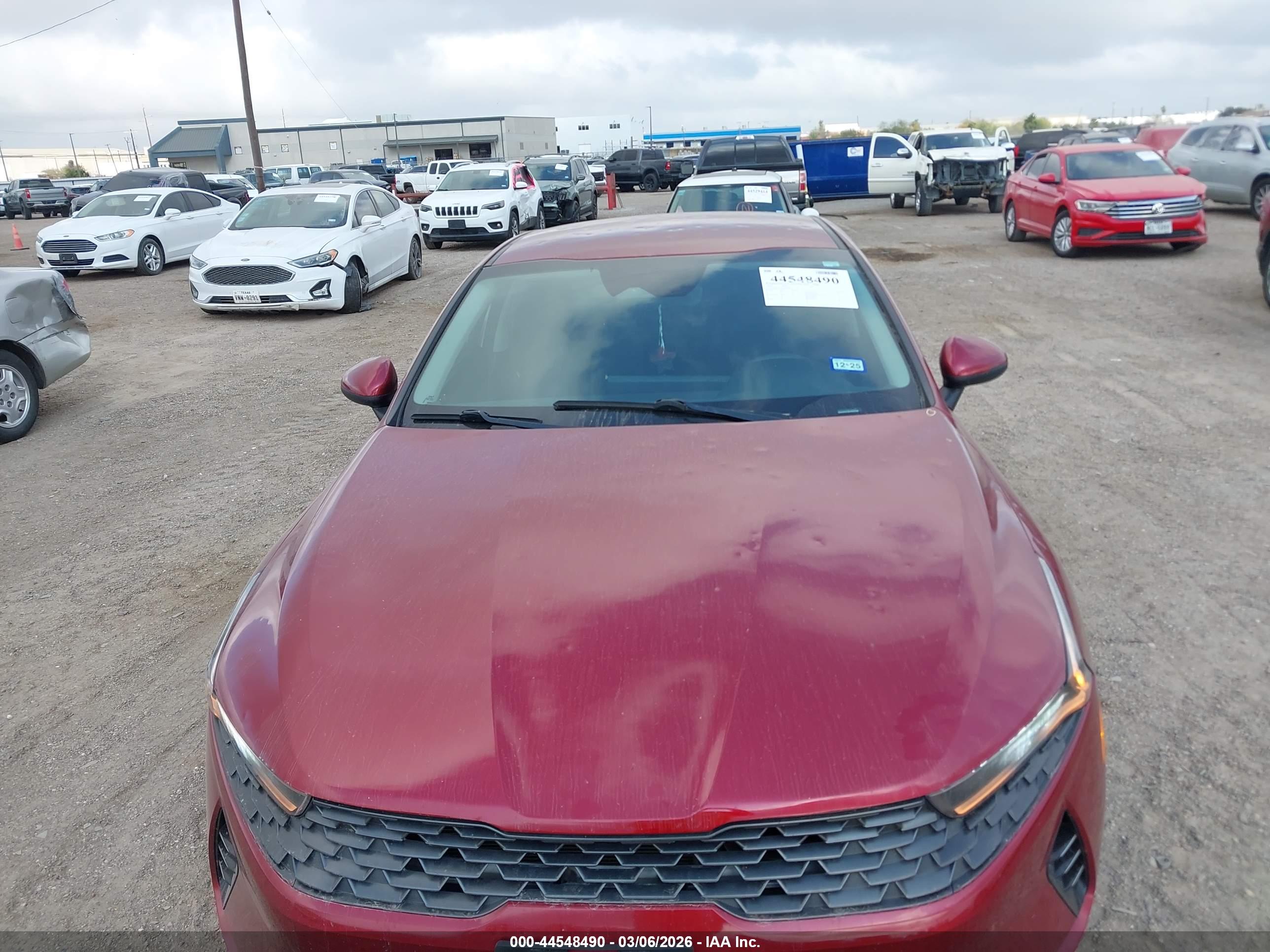 KIA K5 image 6