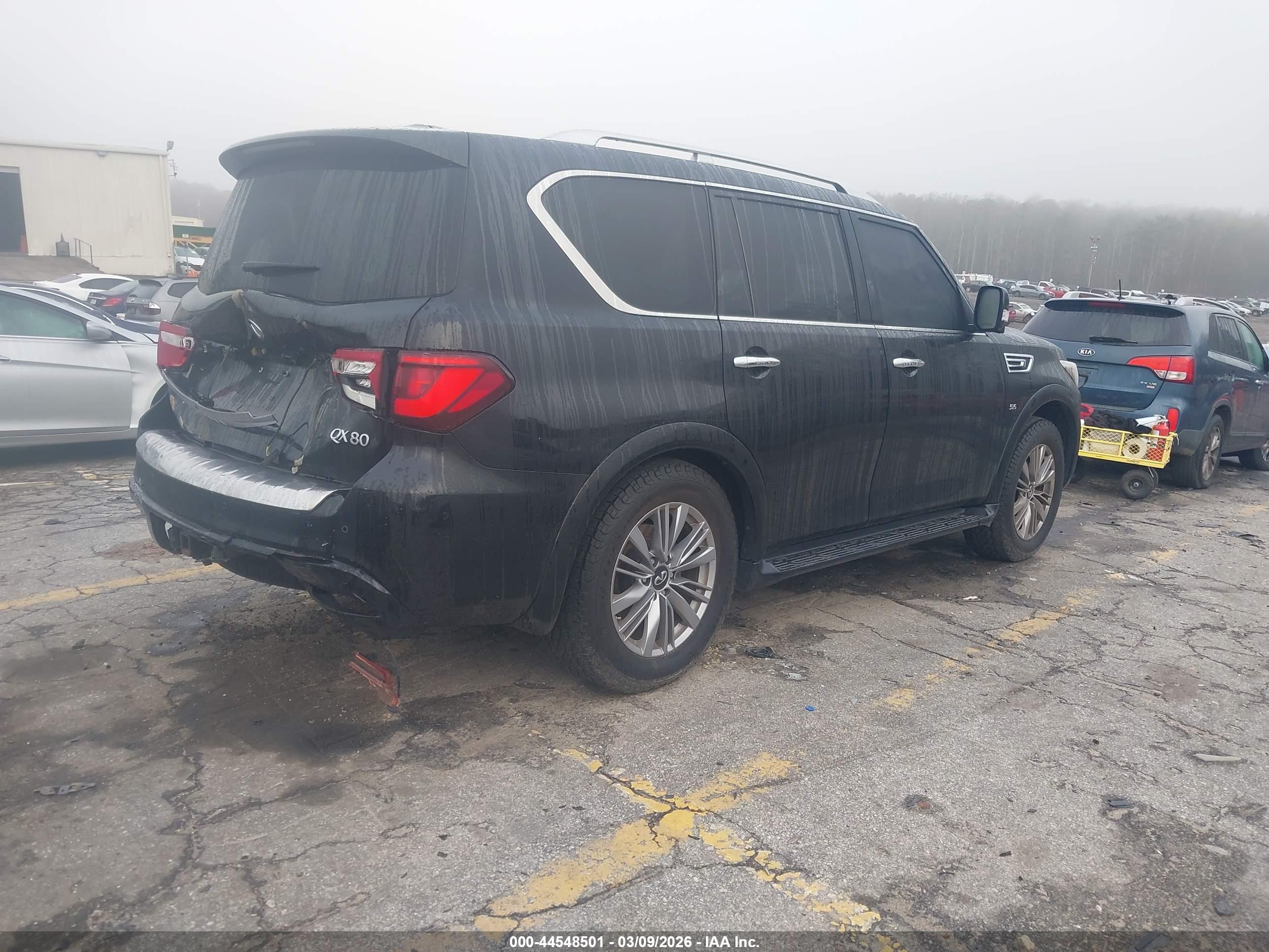 INFINITI QX80 image 4