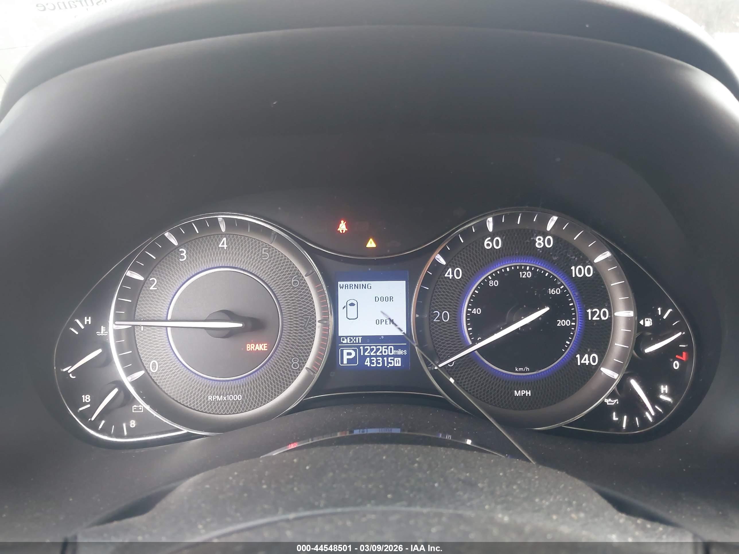 INFINITI QX80 image 7