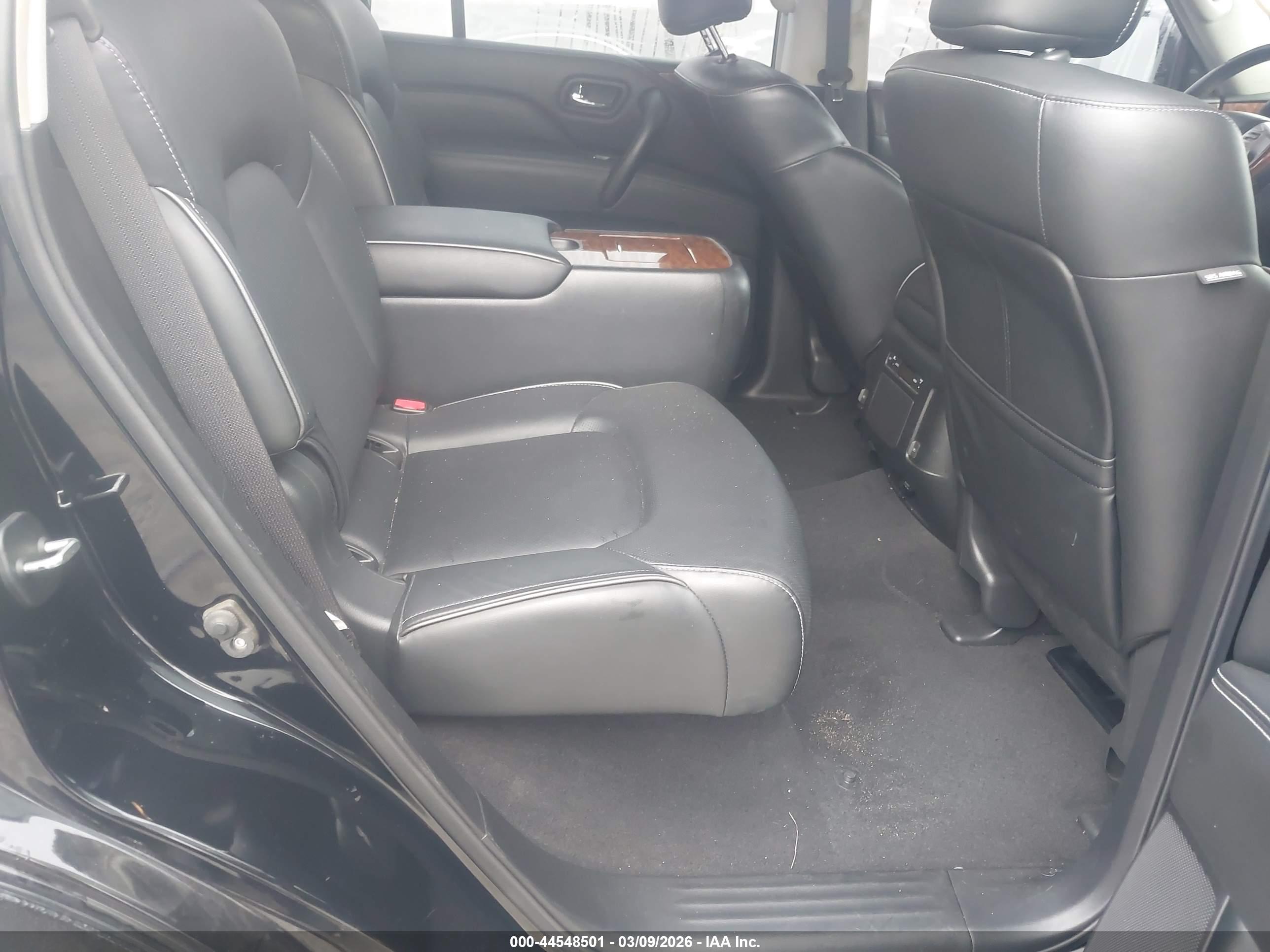 INFINITI QX80 image 8