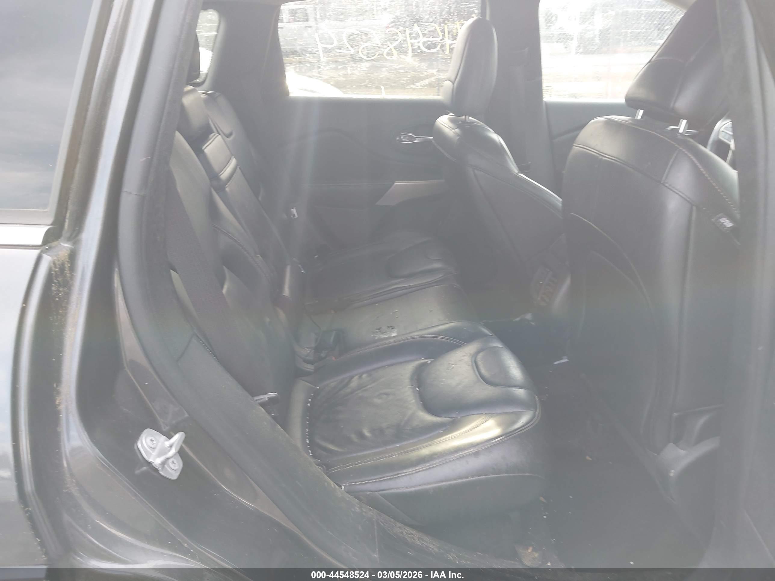 JEEP CHEROKEE image 8