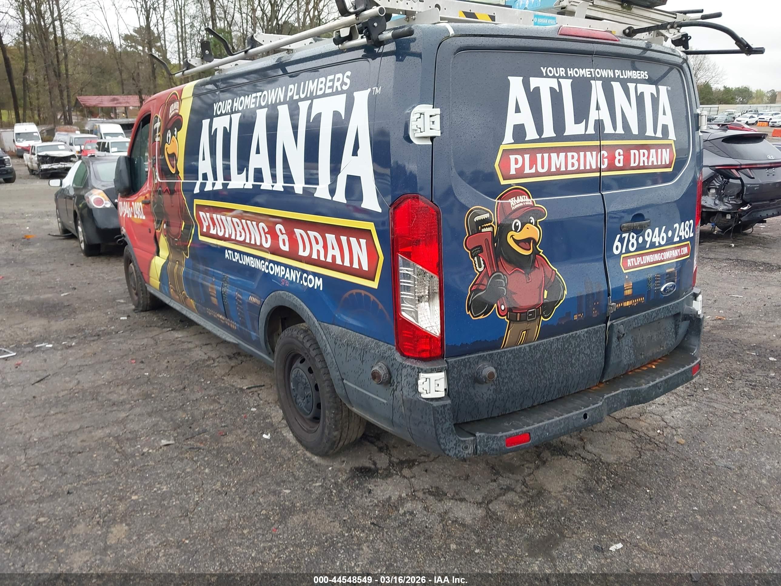 FORD TRANSIT-150 image 3