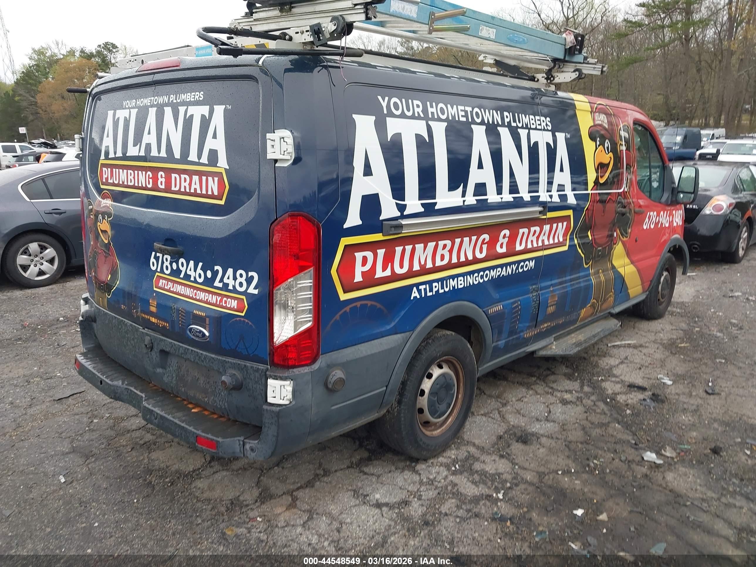 FORD TRANSIT-150 image 4