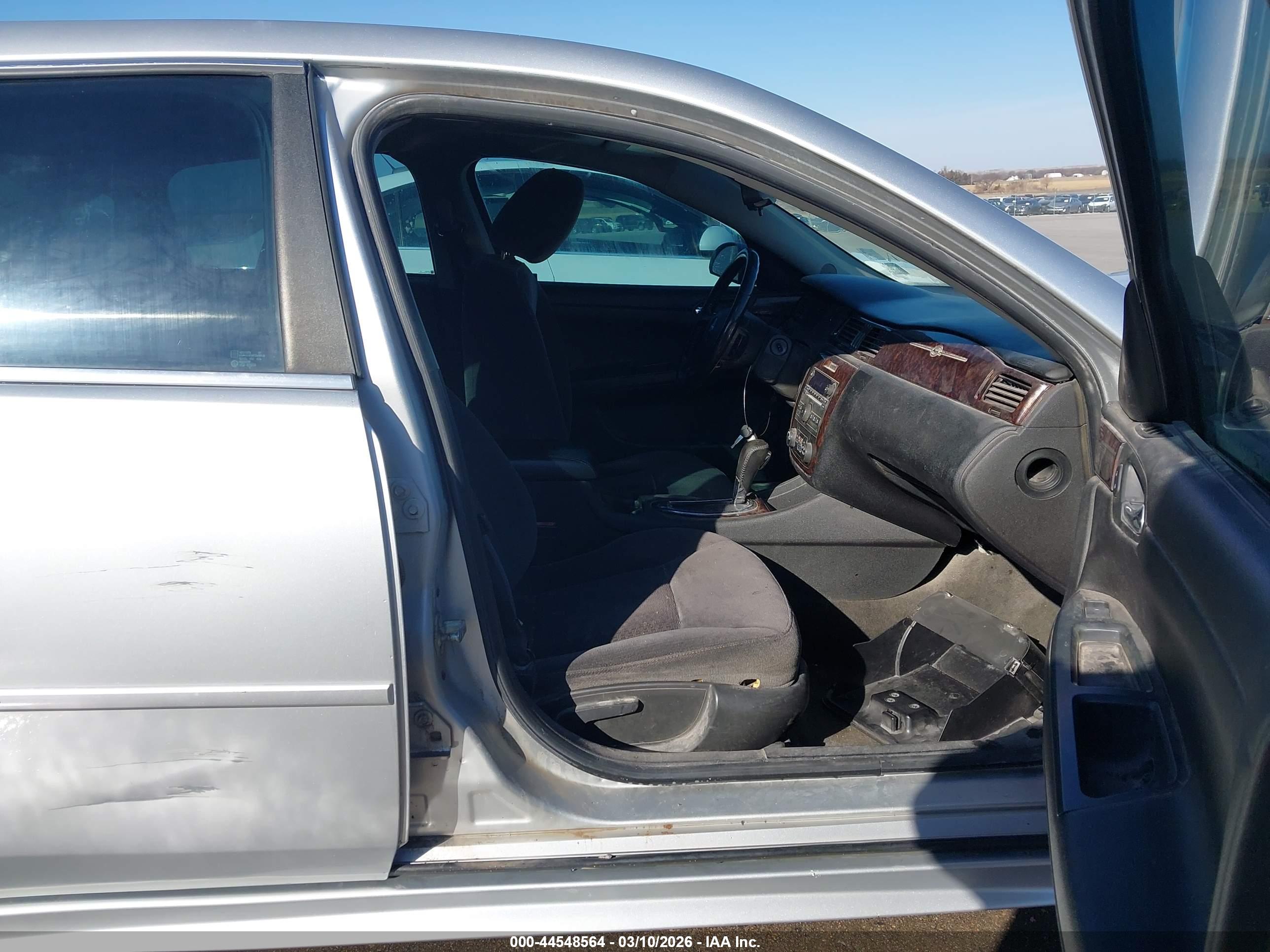 CHEVROLET IMPALA image 5