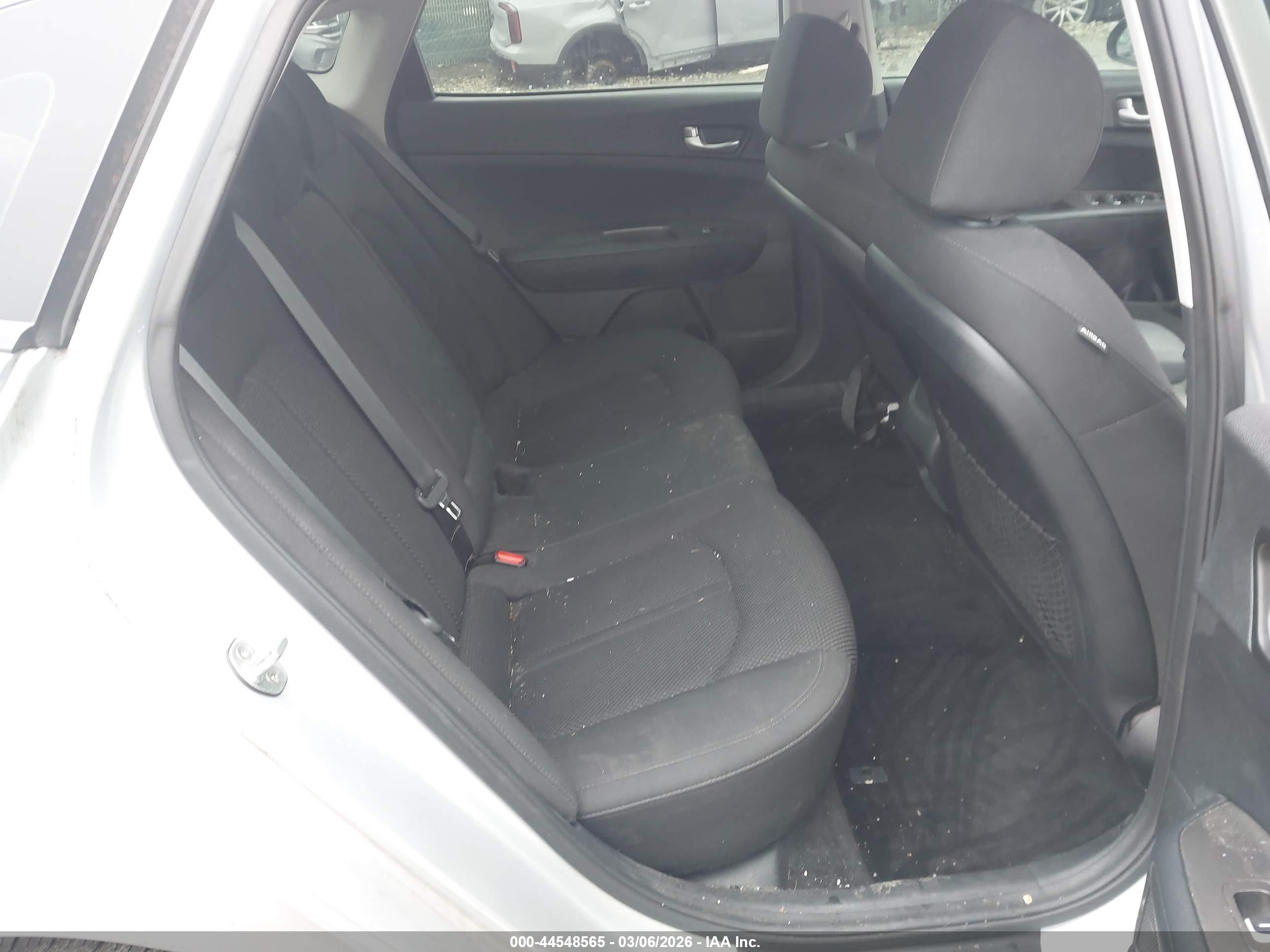 KIA OPTIMA image 8