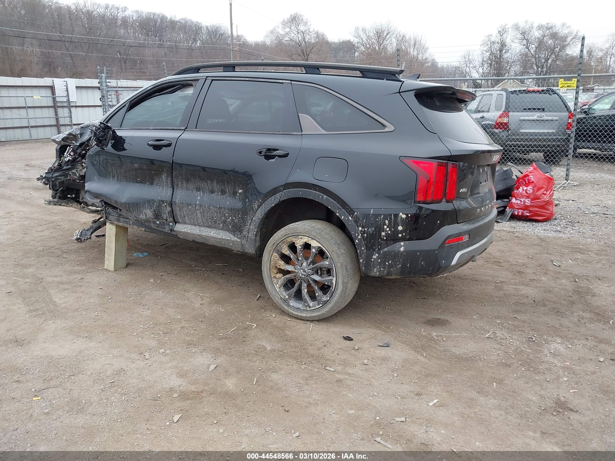 KIA SORENTO image 3