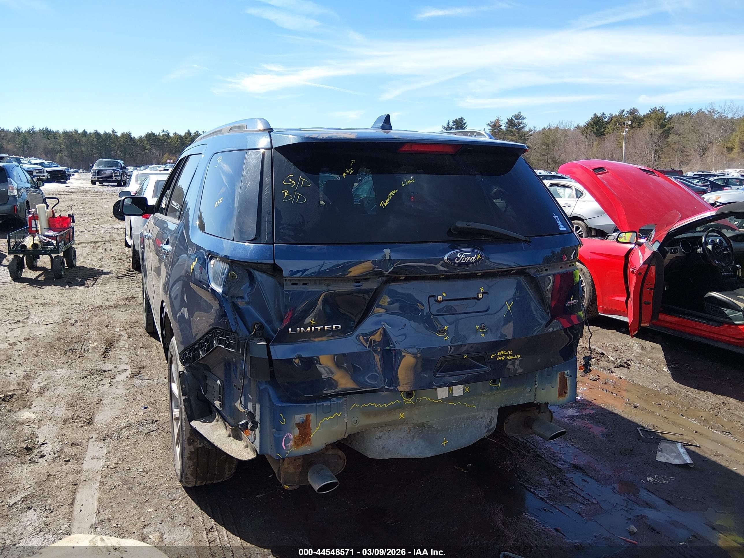 FORD EXPLORER image 6