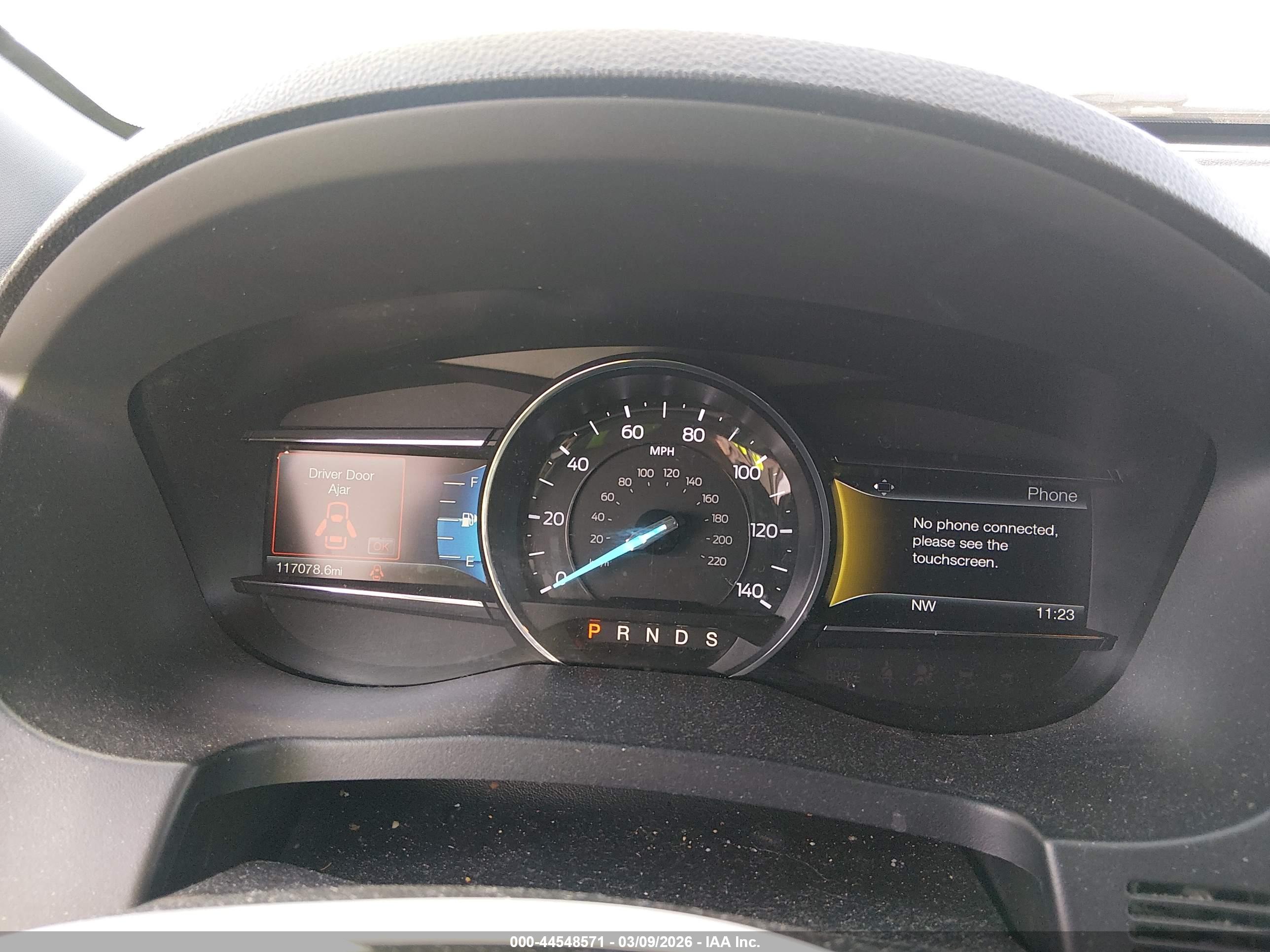 FORD EXPLORER image 7
