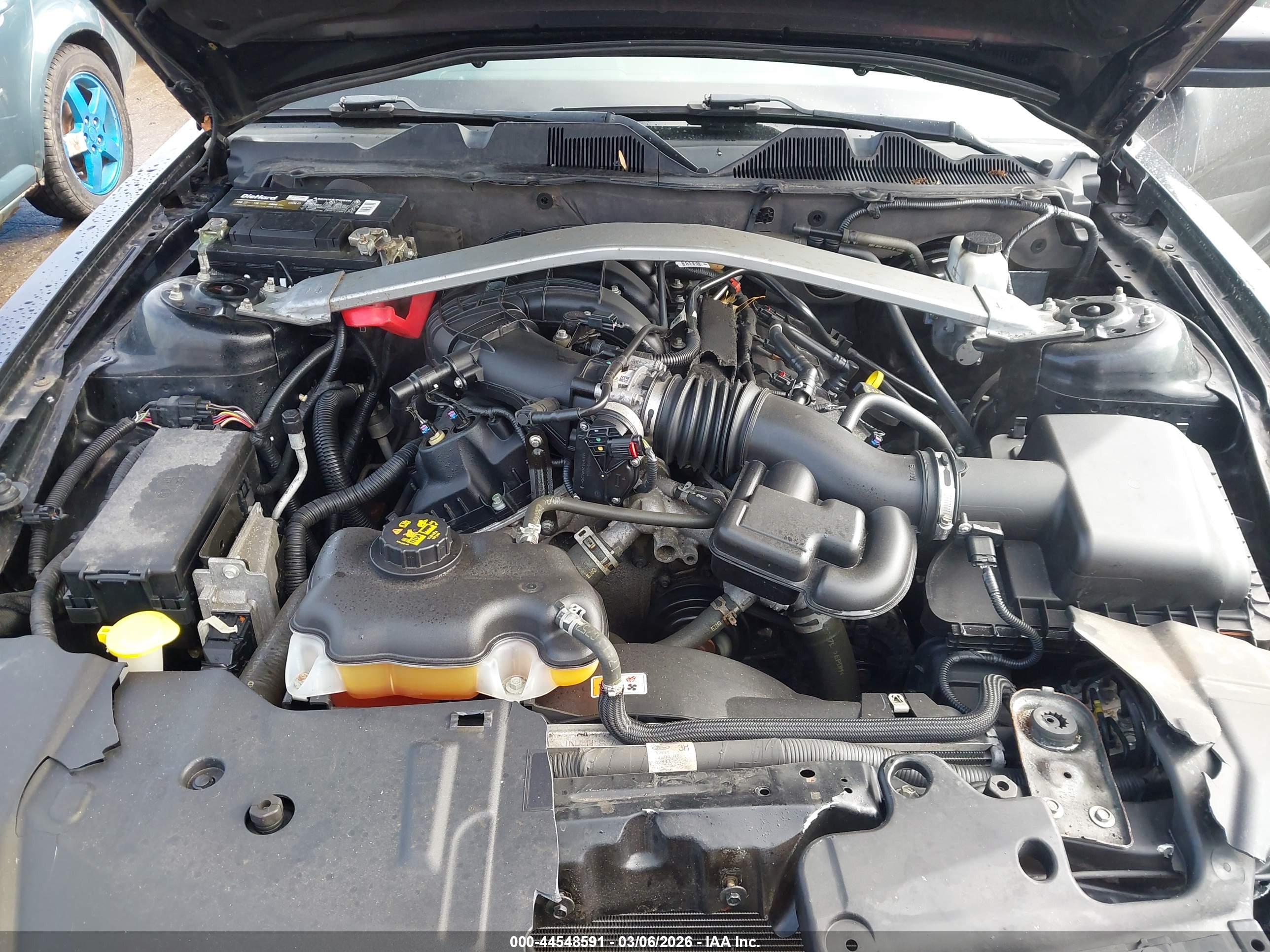 FORD MUSTANG image 10